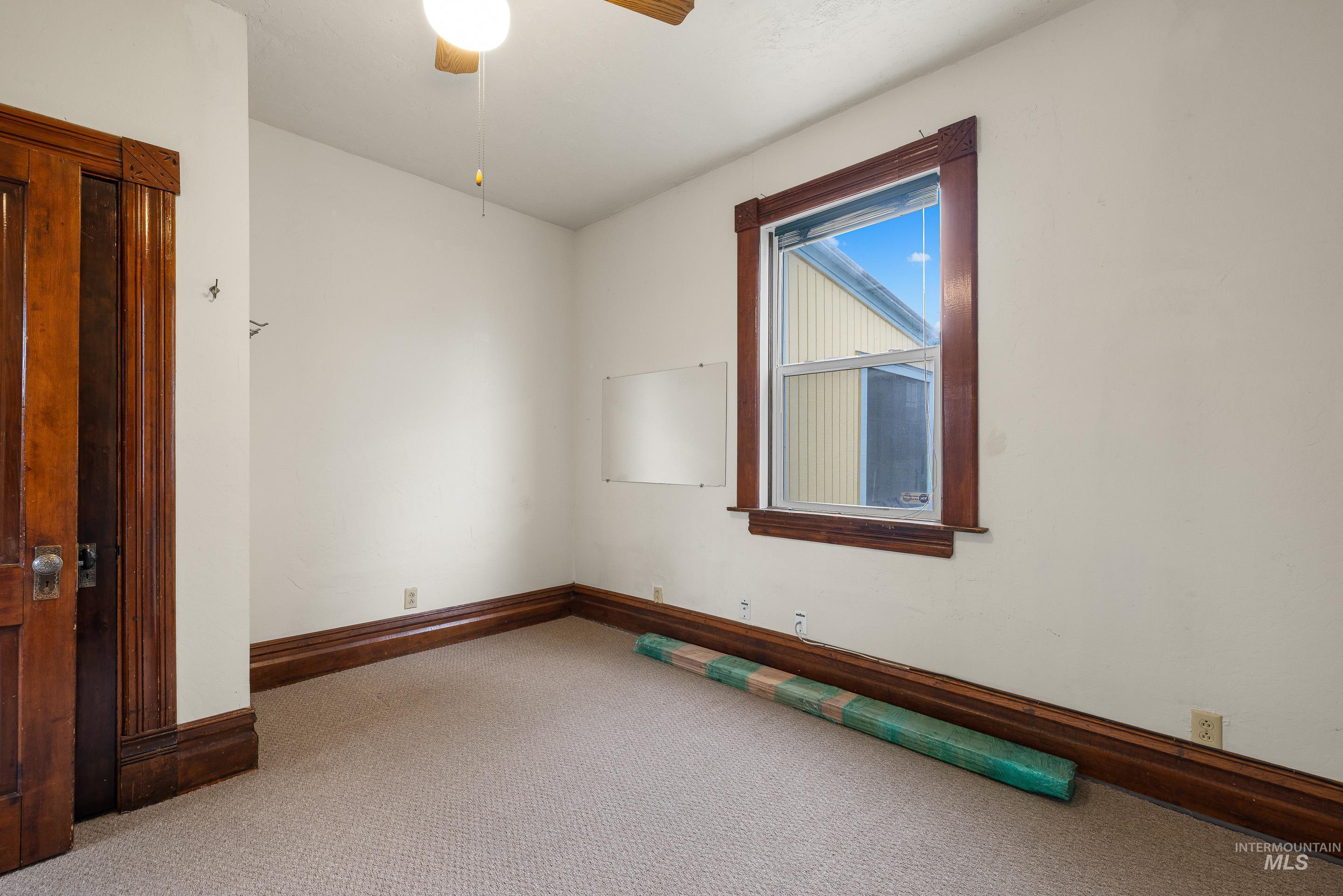 1415/1411 S Fern St, Nampa, Idaho 83686, 2 Bedrooms, 1 Bathroom, Residential Income For Sale, Price $440,000, 98977553