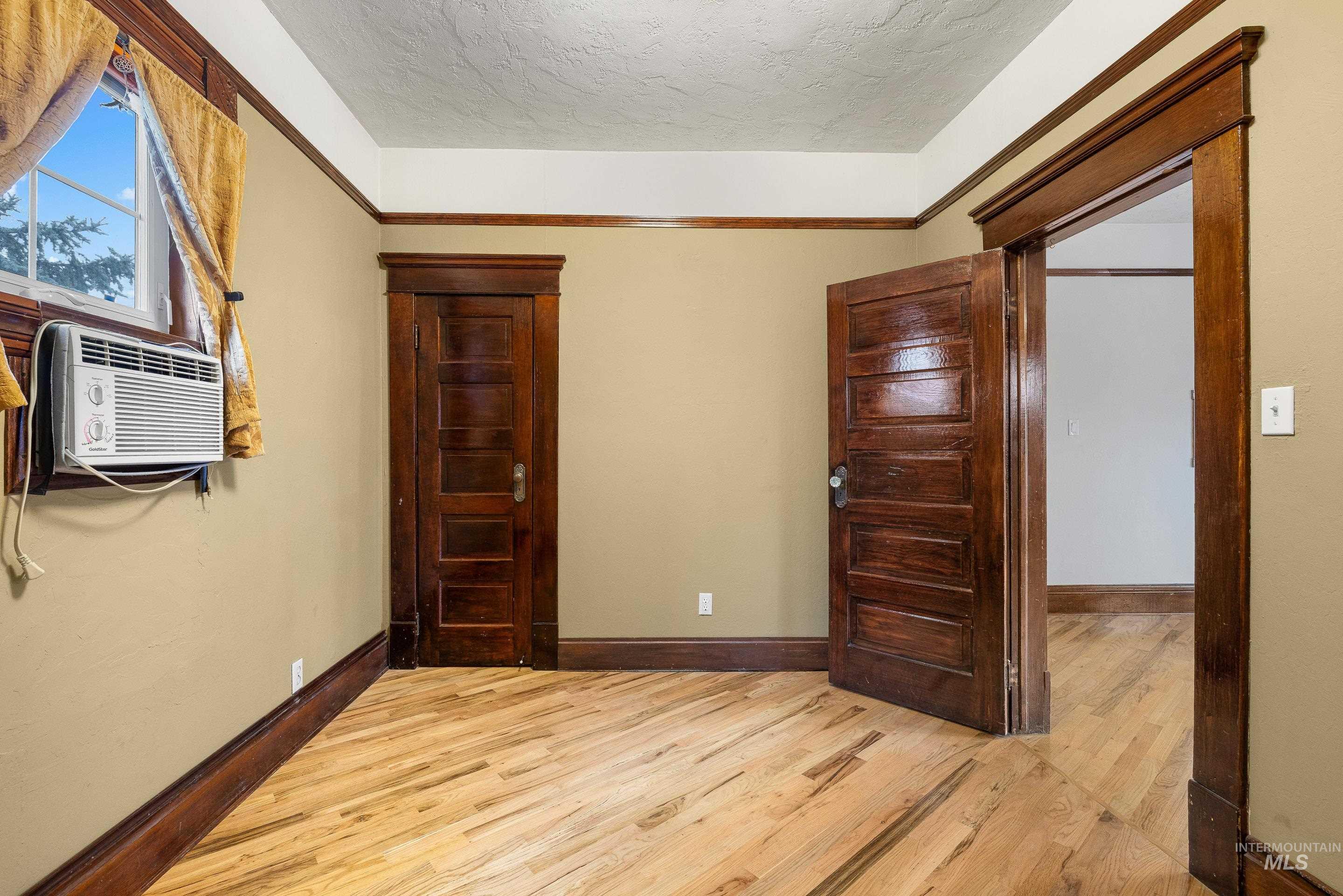 1415/1411 S Fern St, Nampa, Idaho 83686, 2 Bedrooms, 1 Bathroom, Residential Income For Sale, Price $440,000, 98977553