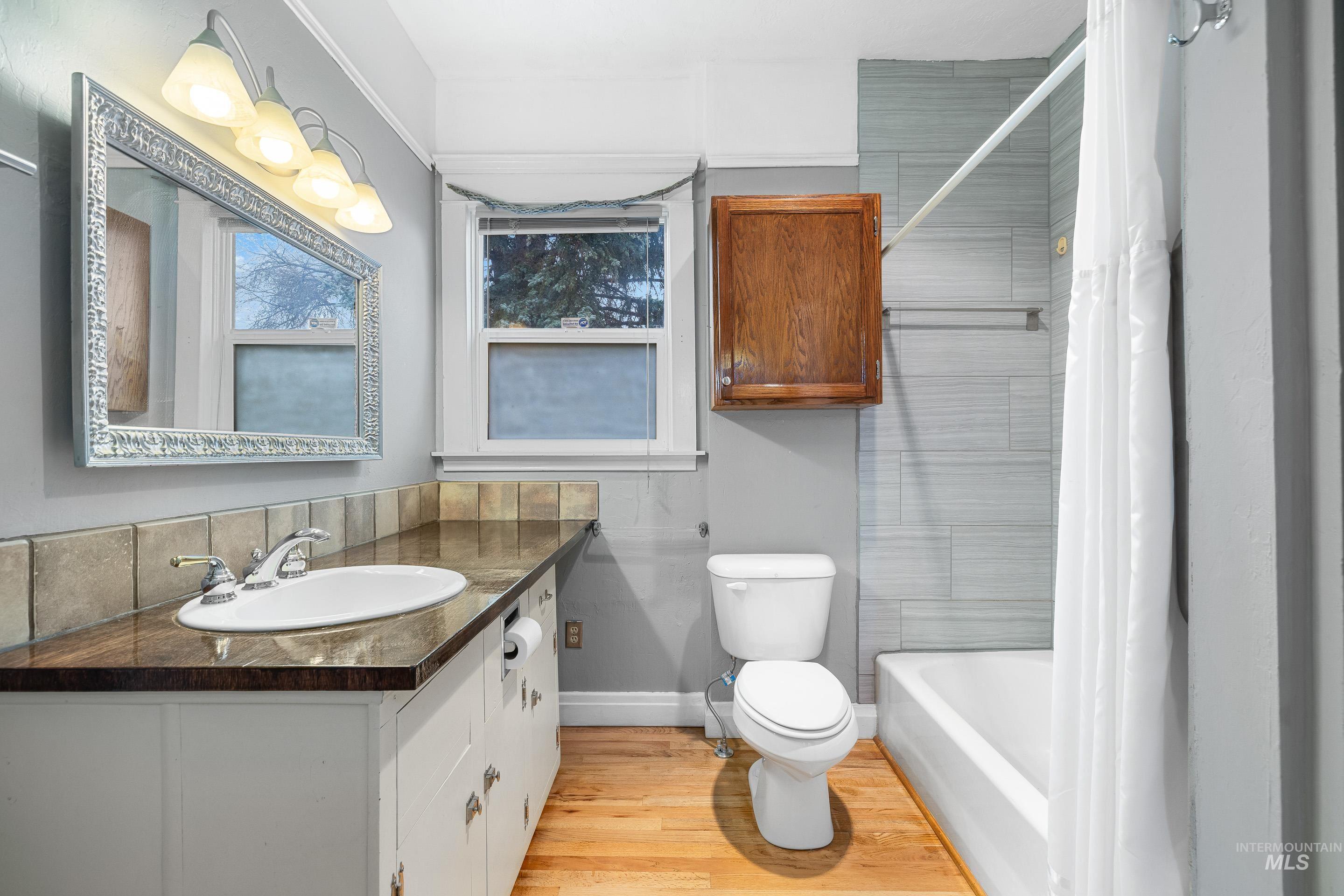 1415/1411 S Fern St, Nampa, Idaho 83686, 2 Bedrooms, 1 Bathroom, Residential Income For Sale, Price $440,000, 98977553