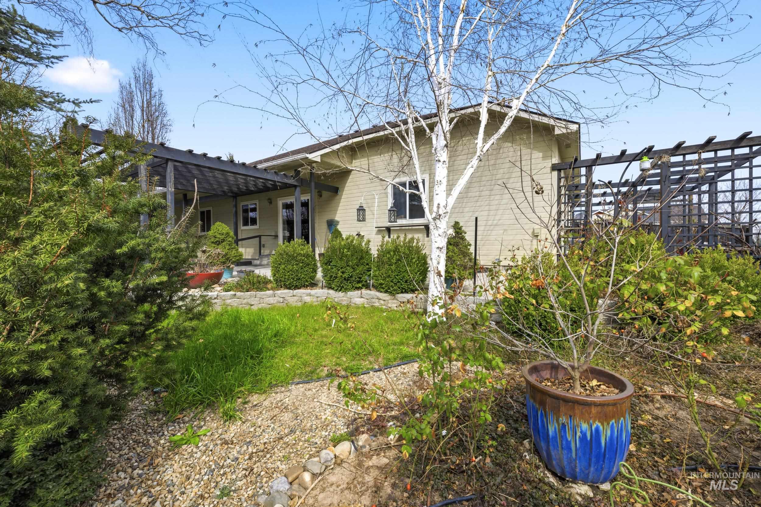 1101 Pioneer Way, Parma, Idaho 83660, 3 Bedrooms, 2 Bathrooms, Residential For Sale, Price $455,000,MLS 98977557