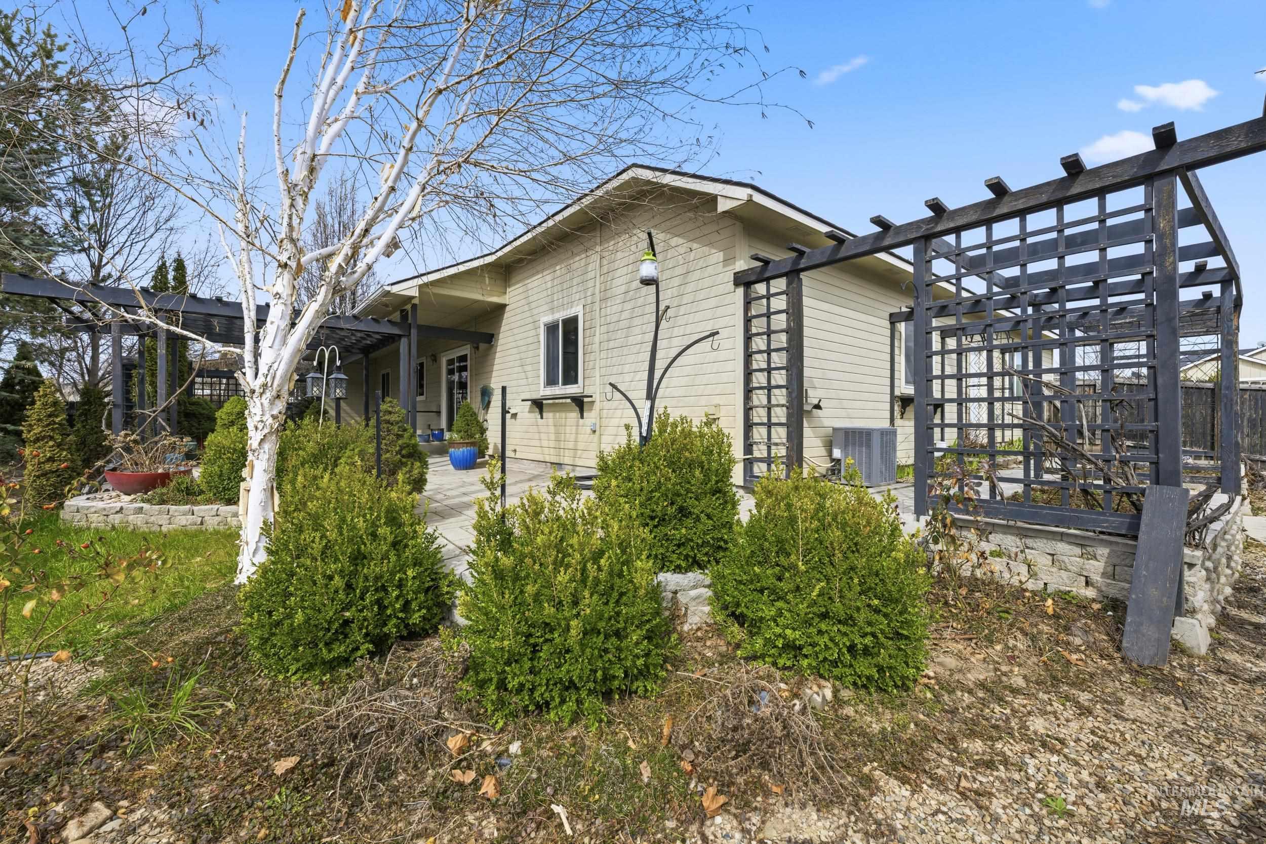 1101 Pioneer Way, Parma, Idaho 83660, 3 Bedrooms, 2 Bathrooms, Residential For Sale, Price $455,000,MLS 98977557