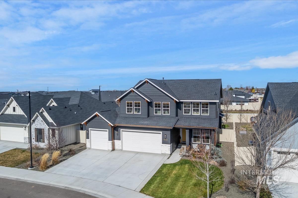 1372 W Tiger Eye, Kuna, Idaho 83634, 5 Bedrooms, 2.5 Bathrooms, Residential For Sale, Price $630,000,MLS 98977559