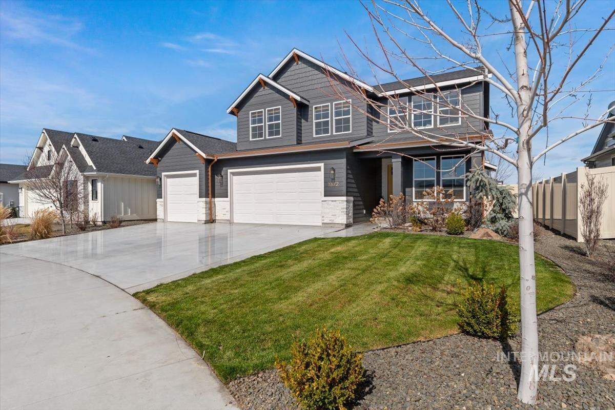 1372 W Tiger Eye, Kuna, Idaho 83634, 5 Bedrooms, 2.5 Bathrooms, Residential For Sale, Price $630,000,MLS 98977559