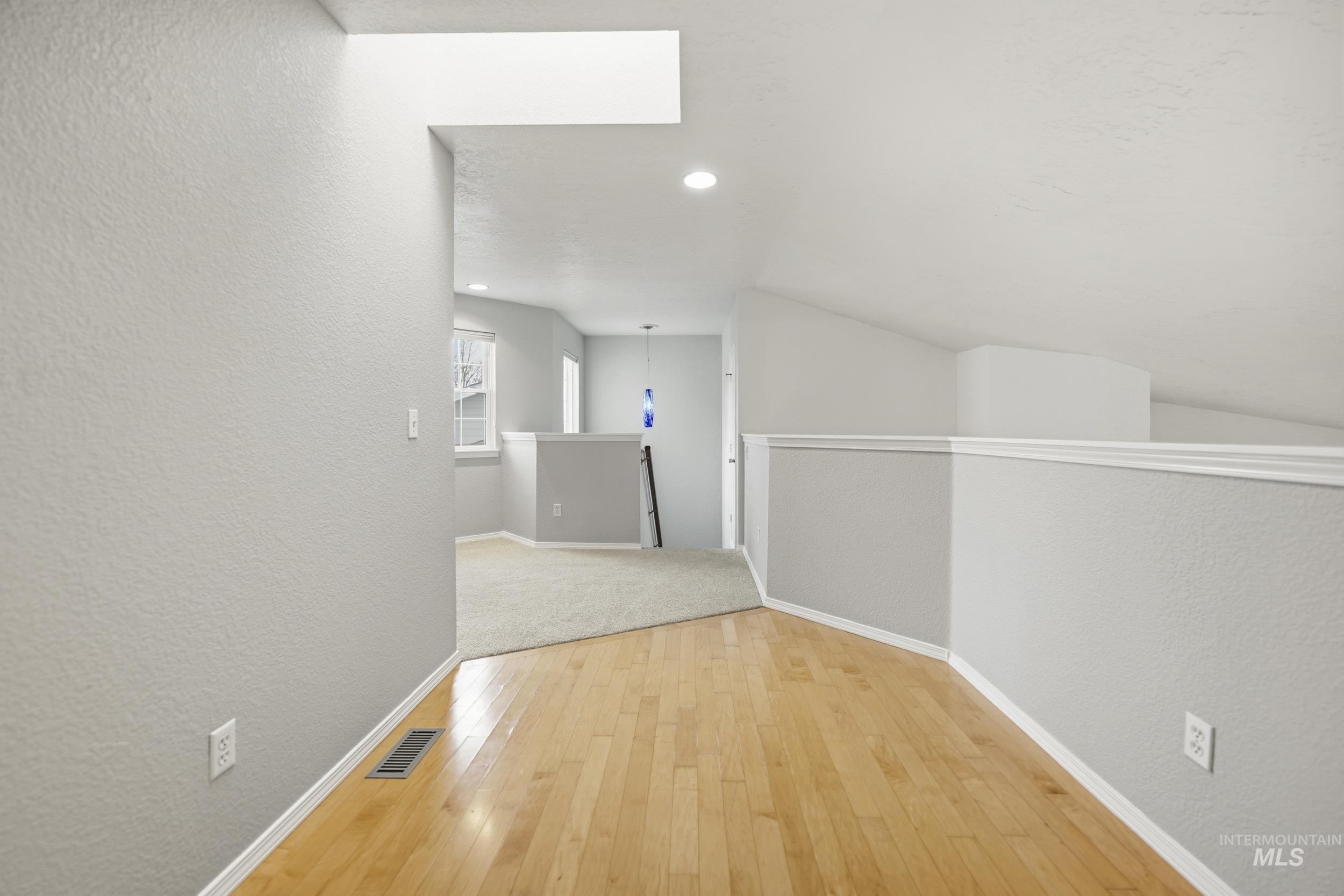 4617 N Carlsbad Way, Boise, Idaho 83703-6420, 3 Bedrooms, 2 Bathrooms, Residential For Sale, Price $409,000,MLS 98977562