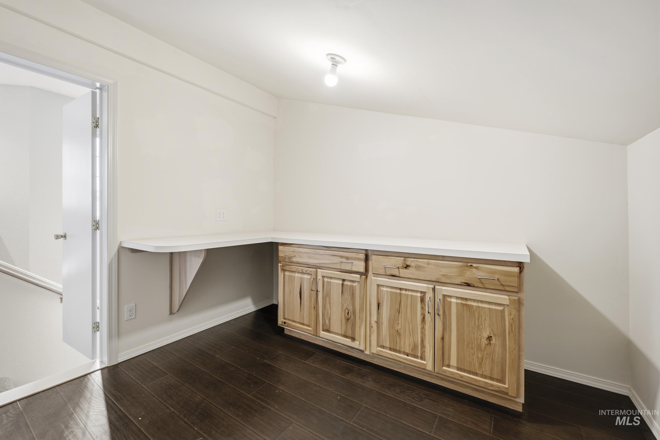 4617 N Carlsbad Way, Boise, Idaho 83703-6420, 3 Bedrooms, 2 Bathrooms, Residential For Sale, Price $409,000,MLS 98977562