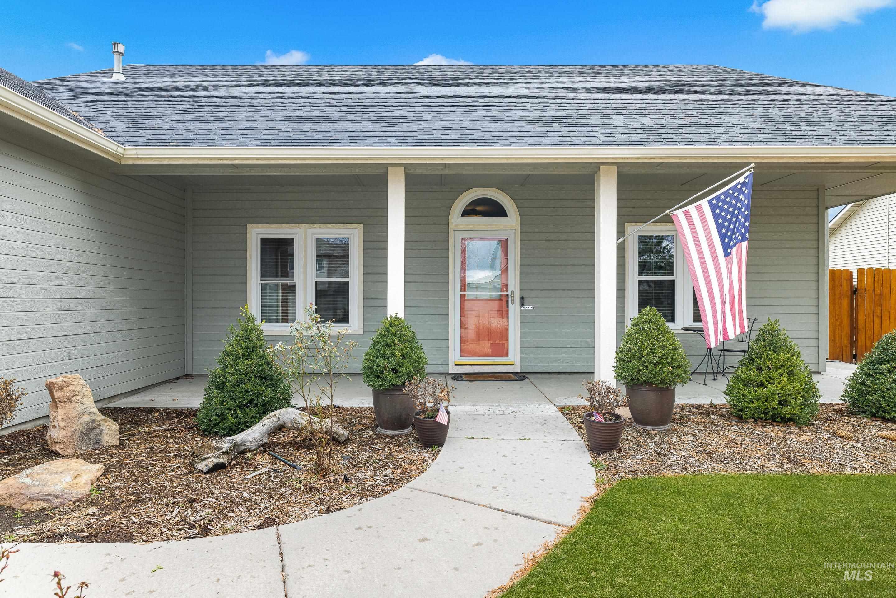 3021 E Green Canyon Dr, Meridian, Idaho 83642, 3 Bedrooms, 2 Bathrooms, Residential For Sale, Price $525,000,MLS 98977566