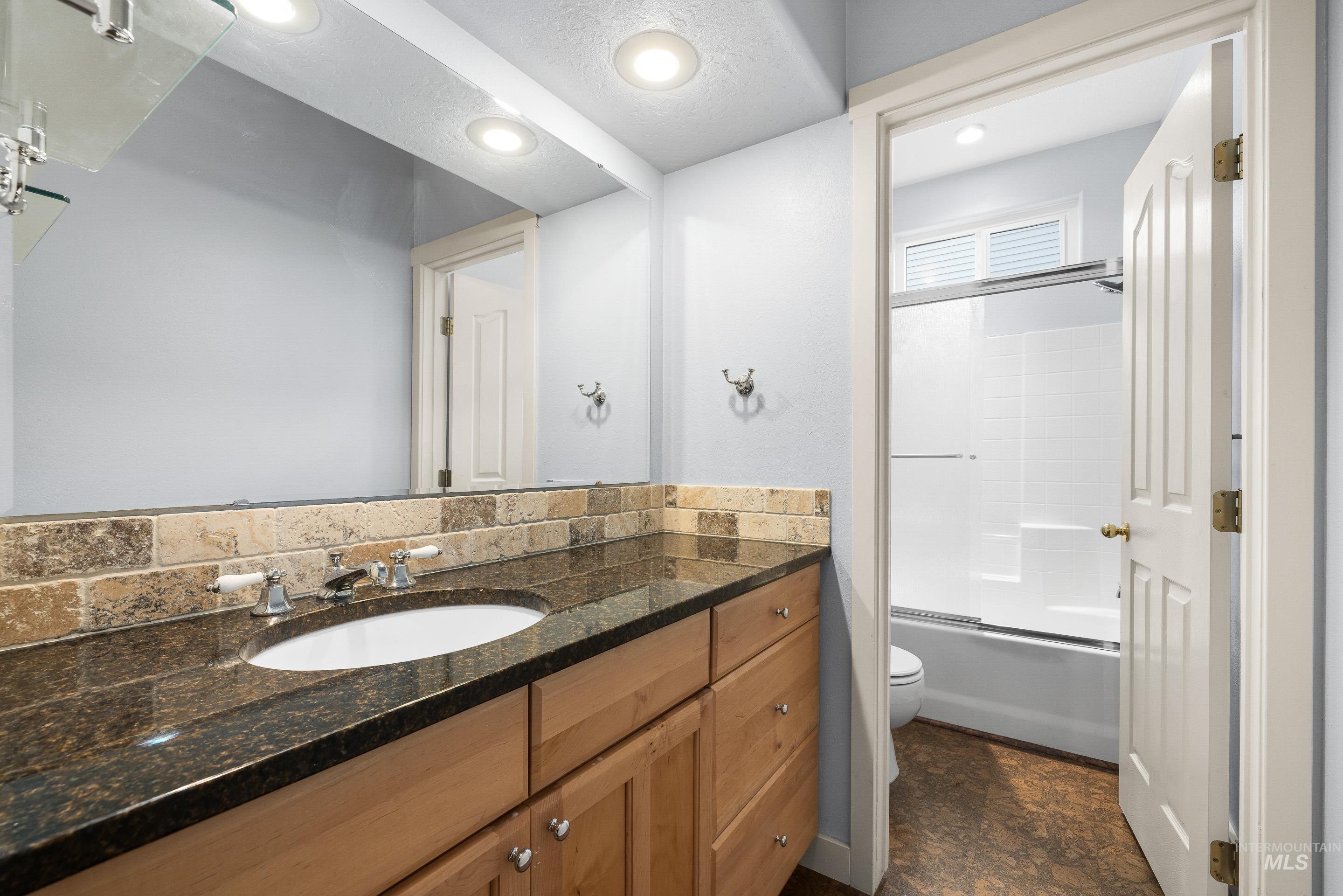 3021 E Green Canyon Dr, Meridian, Idaho 83642, 3 Bedrooms, 2 Bathrooms, Residential For Sale, Price $525,000,MLS 98977566