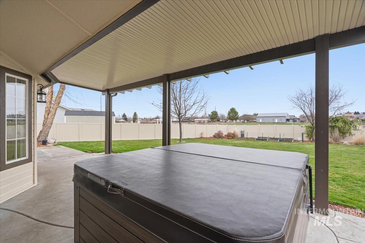 8864 W Mediterranean Ct, Boise, Idaho 83709, 3 Bedrooms, 2 Bathrooms, Residential For Sale, Price $489,000,MLS 98977569