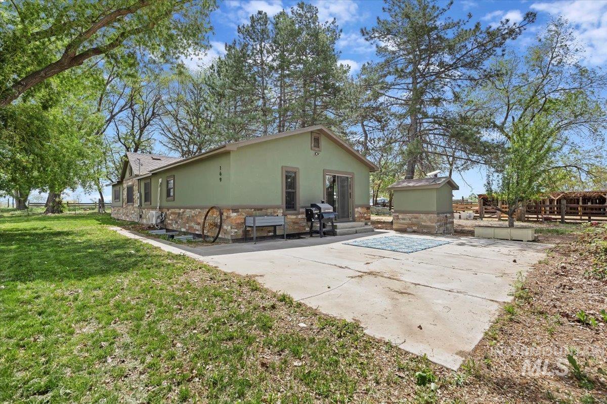 169 W 200 N, Jerome, Idaho 83338, 4 Bedrooms, 2 Bathrooms, Residential For Sale, Price $584,900,MLS 98977570