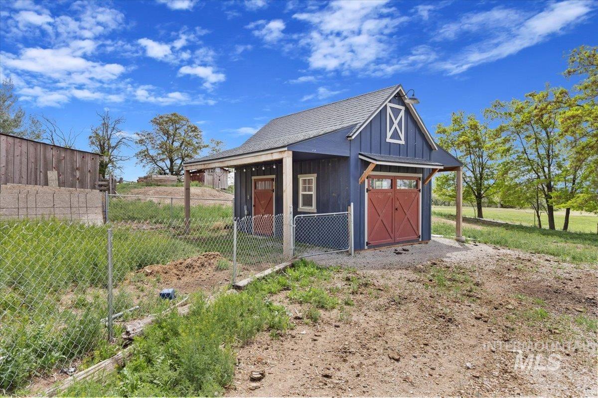 169 W 200 N, Jerome, Idaho 83338, 4 Bedrooms, 2 Bathrooms, Residential For Sale, Price $584,900,MLS 98977570
