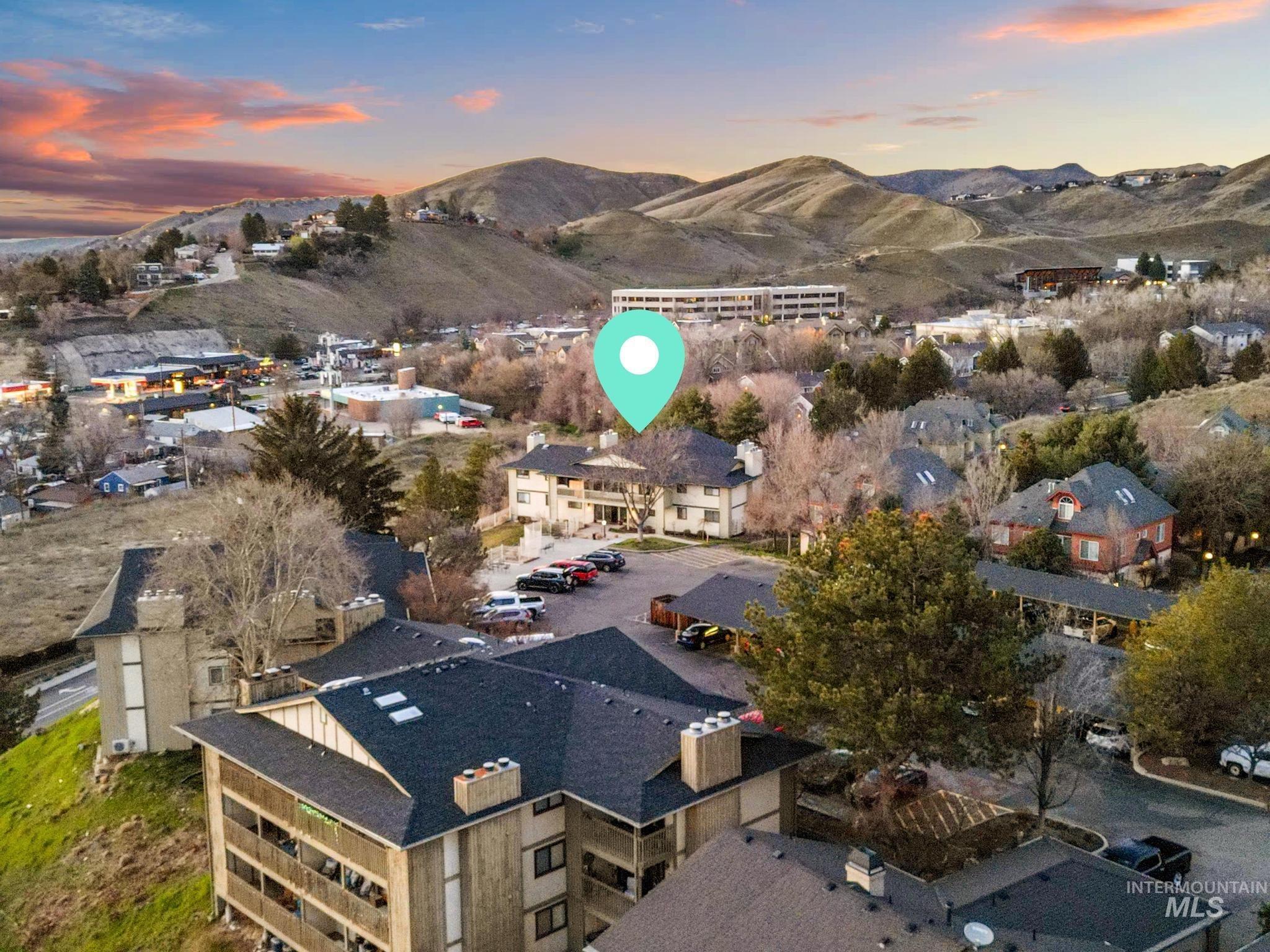 1420 W Camel Back Lane, Boise, Idaho 83702, 1 Bedroom, 1 Bathroom, Residential For Sale, Price $369,000,MLS 98977571