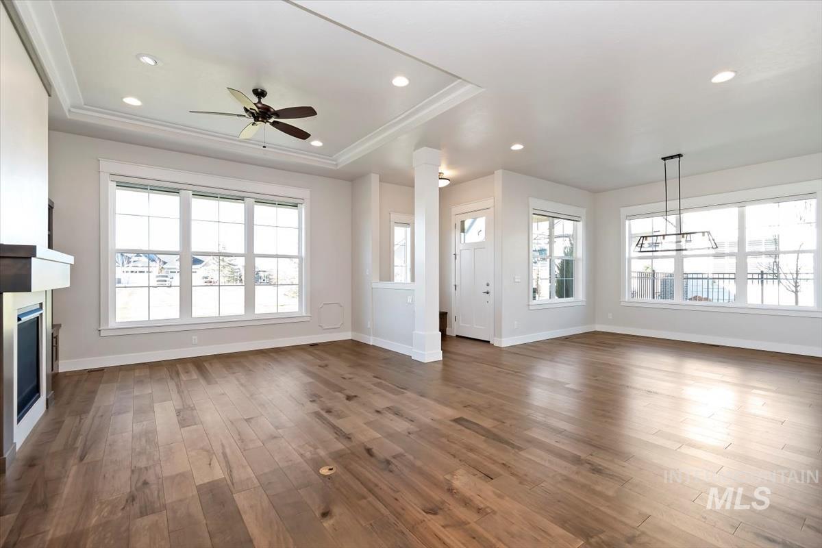 6230 N Bolsena Lane, Meridian, Idaho 83646-7601, 2 Bedrooms, 2 Bathrooms, Residential For Sale, Price $609,000, 98977579