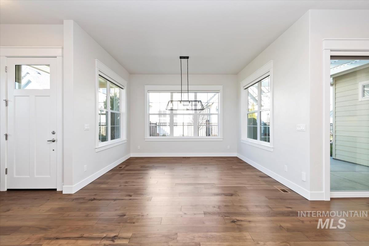 6230 N Bolsena Lane, Meridian, Idaho 83646-7601, 2 Bedrooms, 2 Bathrooms, Residential For Sale, Price $609,000, 98977579