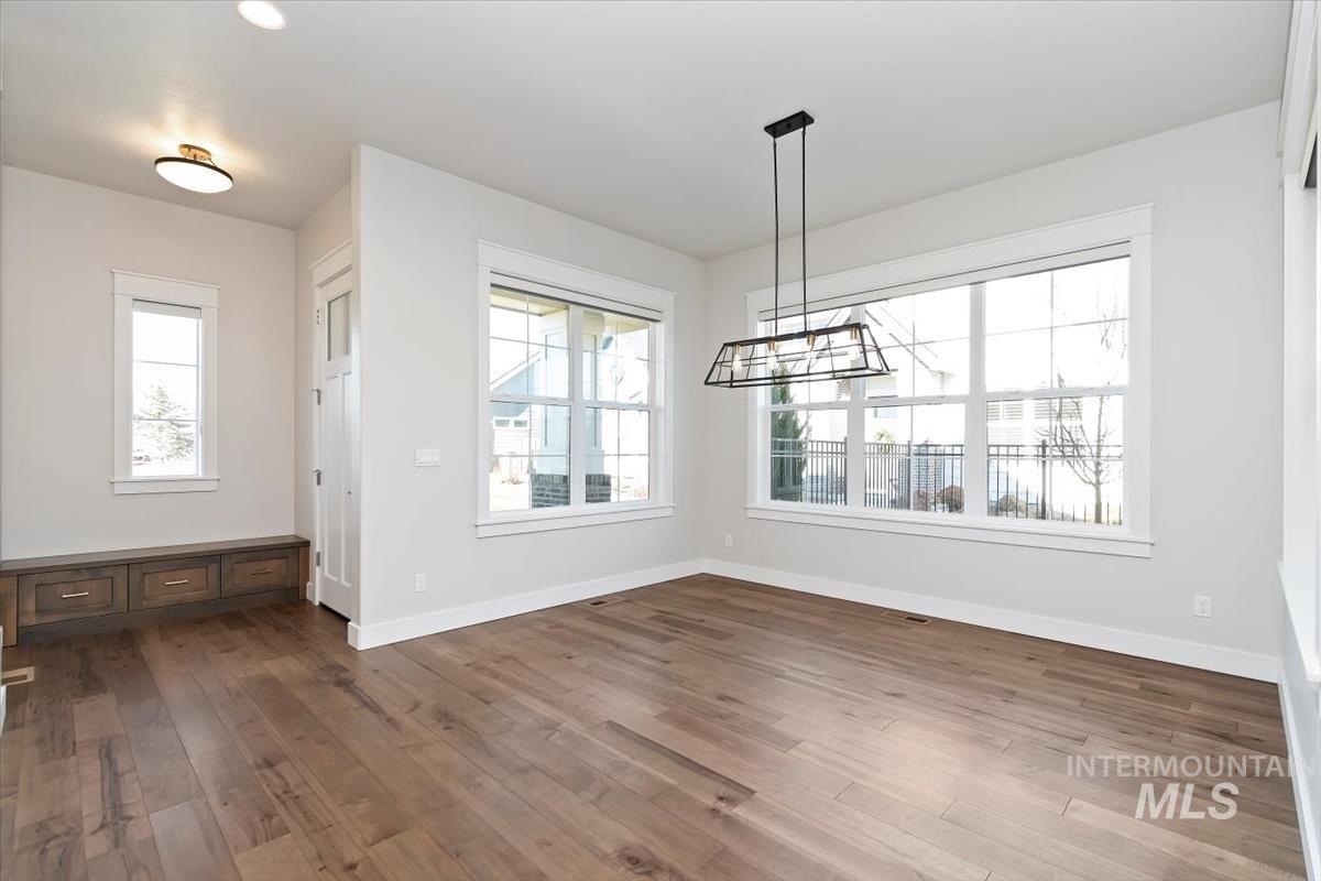 6230 N Bolsena Lane, Meridian, Idaho 83646-7601, 2 Bedrooms, 2 Bathrooms, Residential For Sale, Price $609,000, 98977579