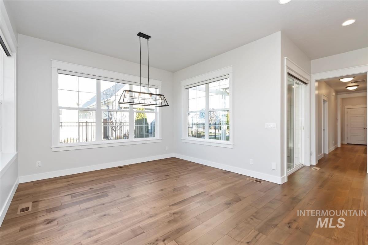 6230 N Bolsena Lane, Meridian, Idaho 83646-7601, 2 Bedrooms, 2 Bathrooms, Residential For Sale, Price $609,000, 98977579