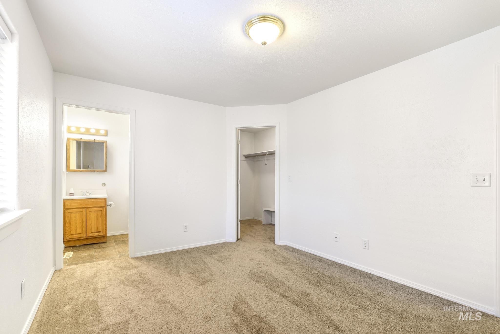 1218 Inca Dr, Twin Falls, Idaho 83301-8723, 3 Bedrooms, 2 Bathrooms, Residential For Sale, Price $310,000, 98977580