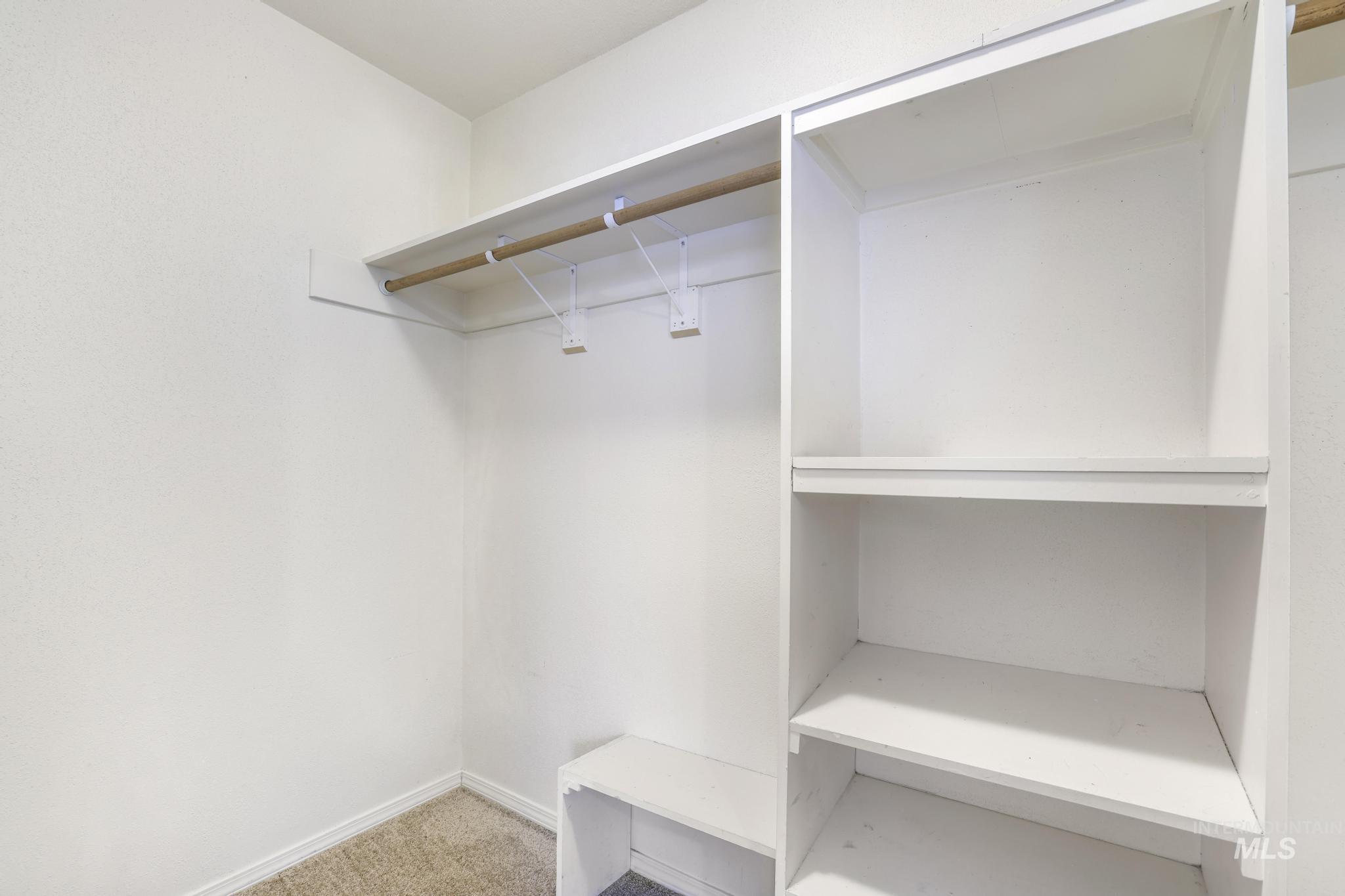 1218 Inca Dr, Twin Falls, Idaho 83301-8723, 3 Bedrooms, 2 Bathrooms, Residential For Sale, Price $310,000, 98977580