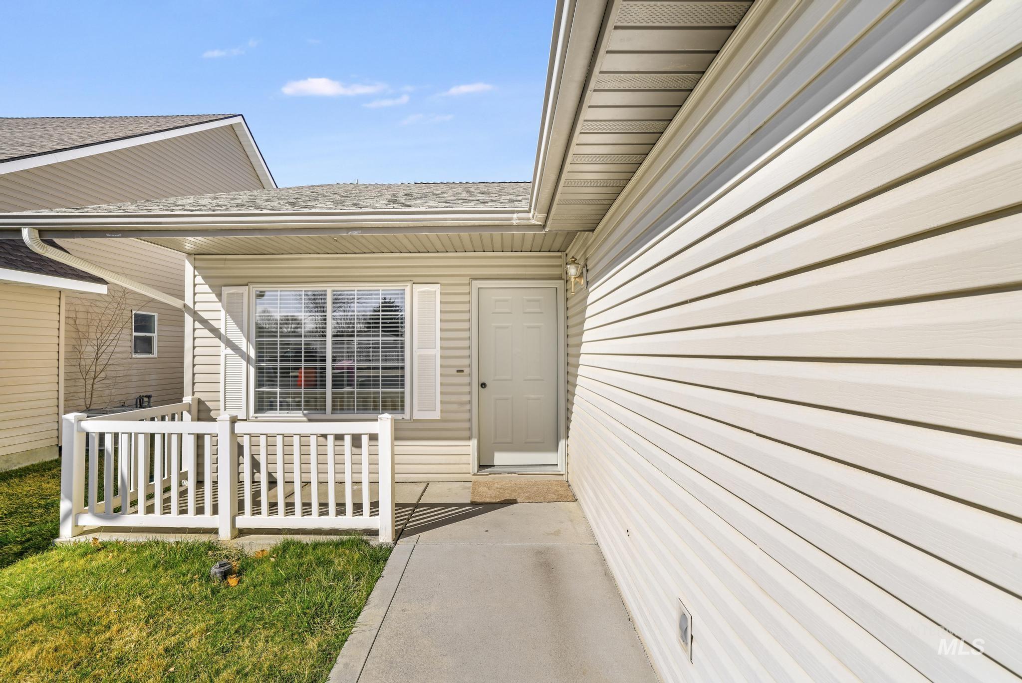 1218 Inca Dr, Twin Falls, Idaho 83301-8723, 3 Bedrooms, 2 Bathrooms, Residential For Sale, Price $310,000, 98977580