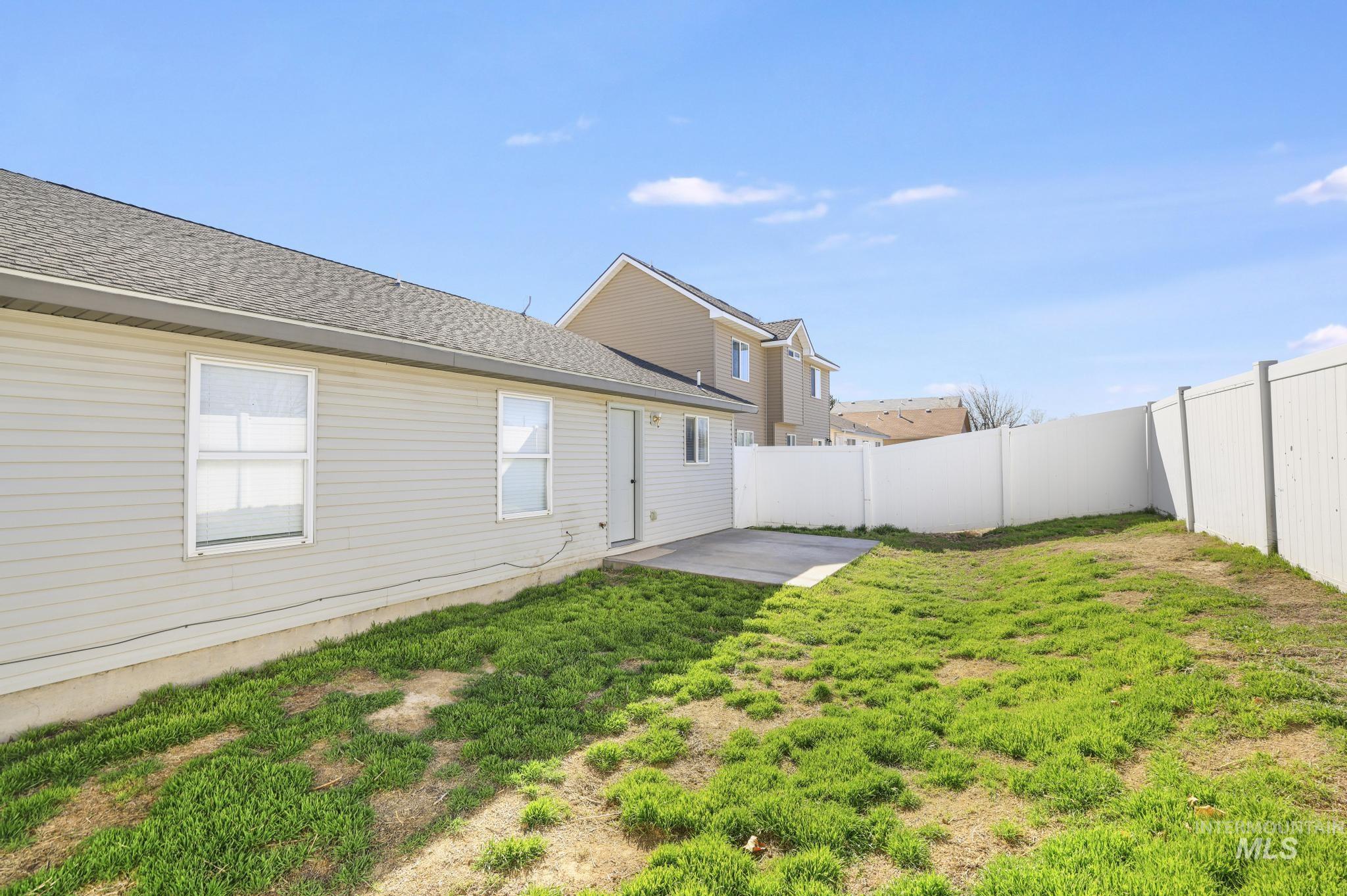 1218 Inca Dr, Twin Falls, Idaho 83301-8723, 3 Bedrooms, 2 Bathrooms, Residential For Sale, Price $310,000, 98977580