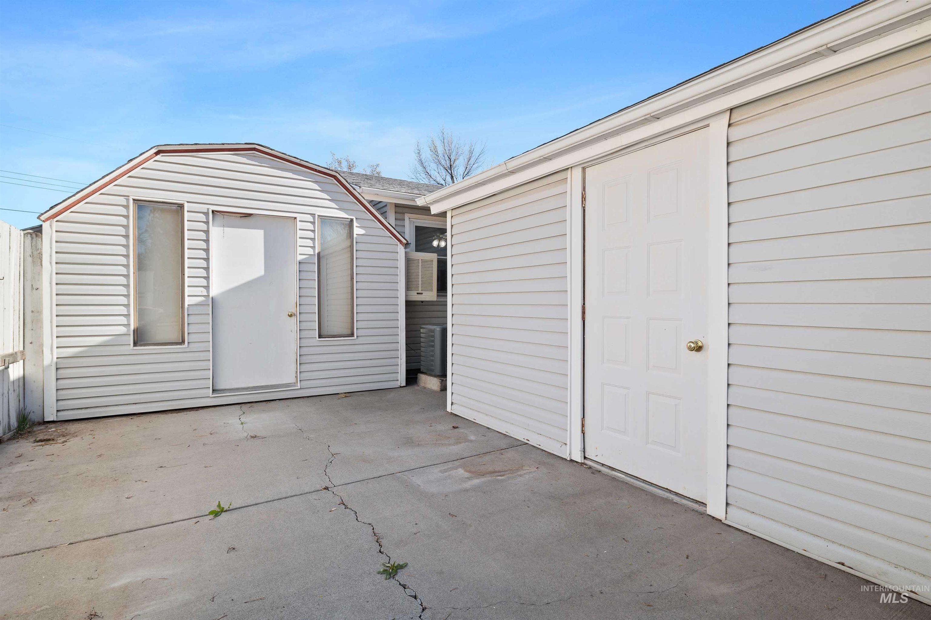 1605 Targhee Dr, Twin Falls, Idaho 83301-3547, 3 Bedrooms, 2 Bathrooms, Residential For Sale, Price $339,900, 98977582