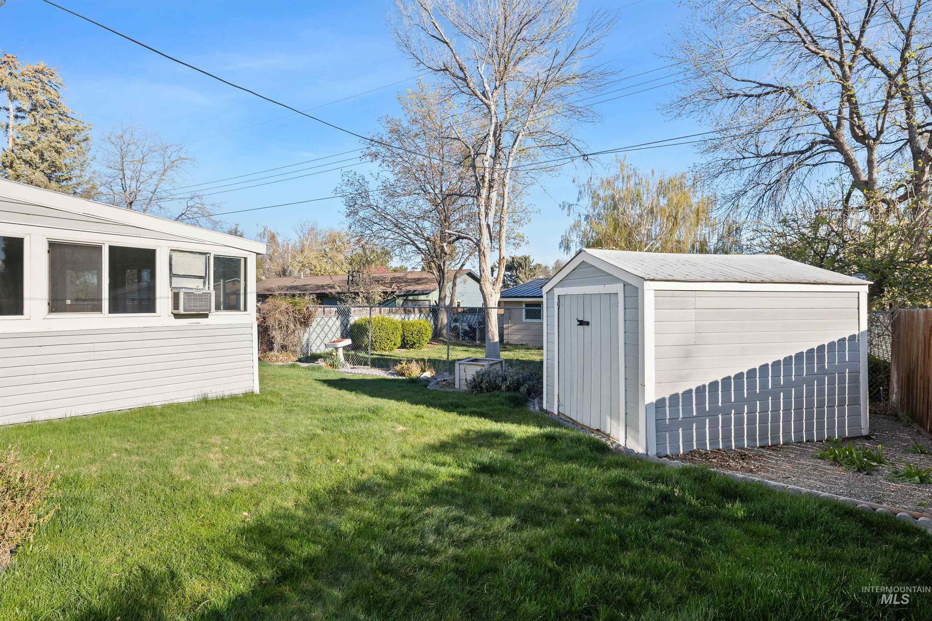 1605 Targhee Dr, Twin Falls, Idaho 83301-3547, 3 Bedrooms, 2 Bathrooms, Residential For Sale, Price $339,900, 98977582