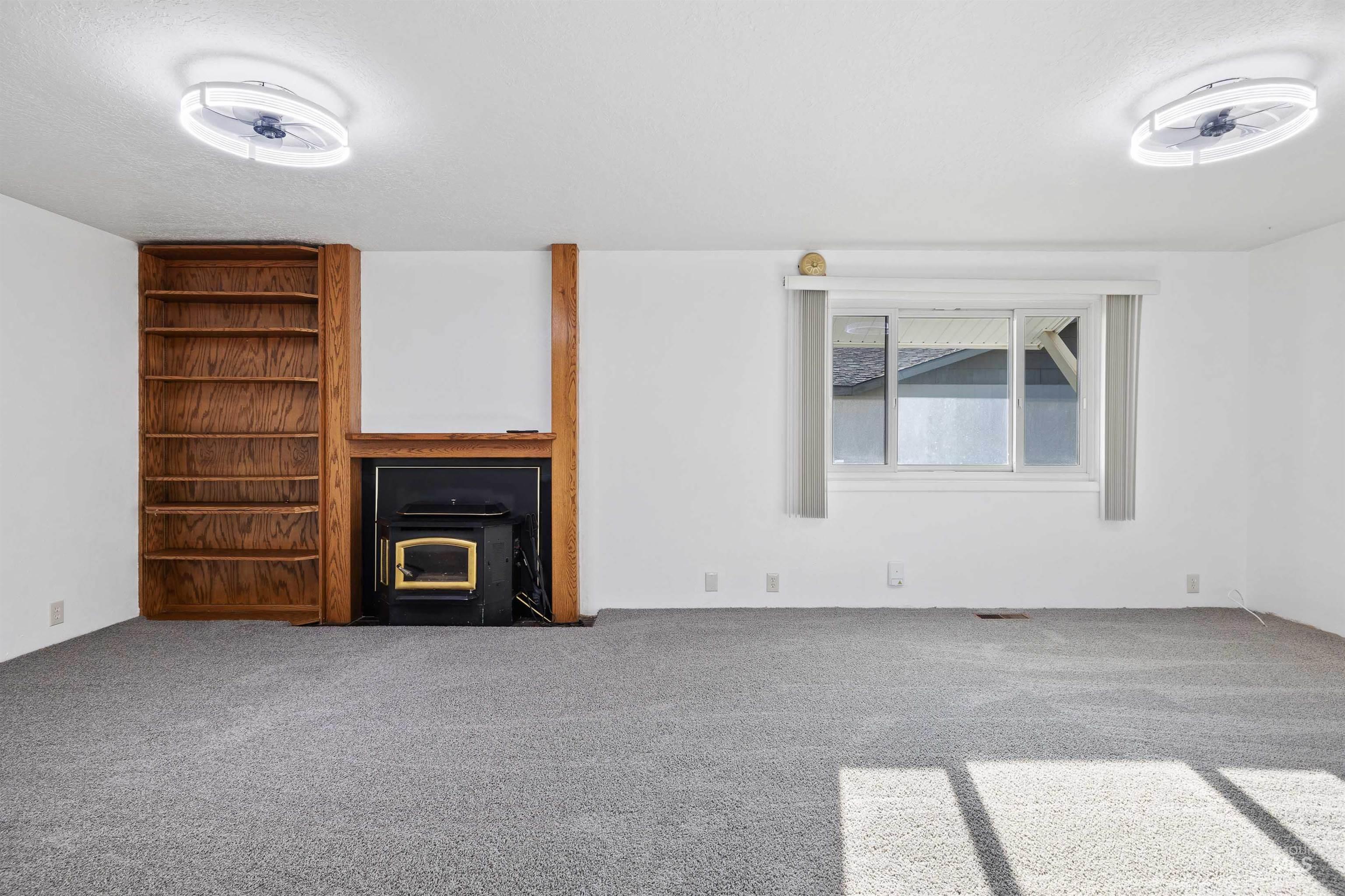 1605 Targhee Dr, Twin Falls, Idaho 83301-3547, 3 Bedrooms, 2 Bathrooms, Residential For Sale, Price $339,900, 98977582