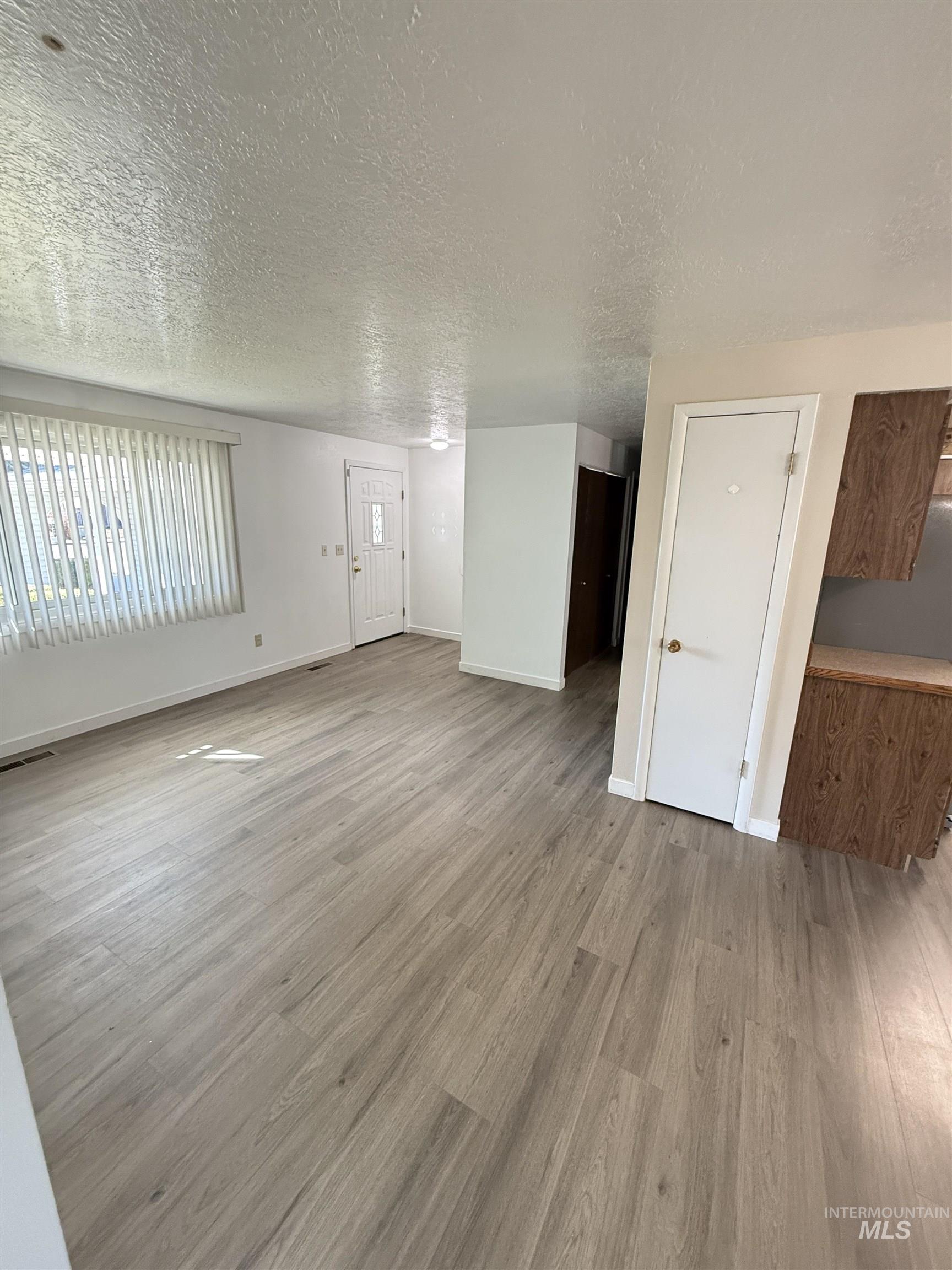 1605 Targhee Dr, Twin Falls, Idaho 83301-3547, 3 Bedrooms, 2 Bathrooms, Residential For Sale, Price $339,900, 98977582