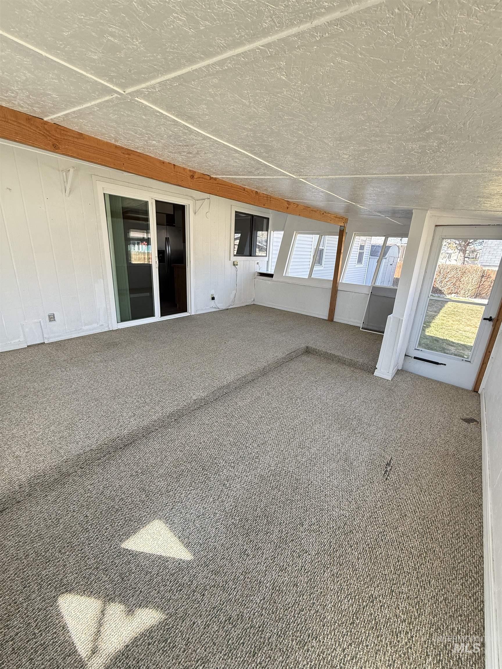 1605 Targhee Dr, Twin Falls, Idaho 83301-3547, 3 Bedrooms, 2 Bathrooms, Residential For Sale, Price $339,900, 98977582