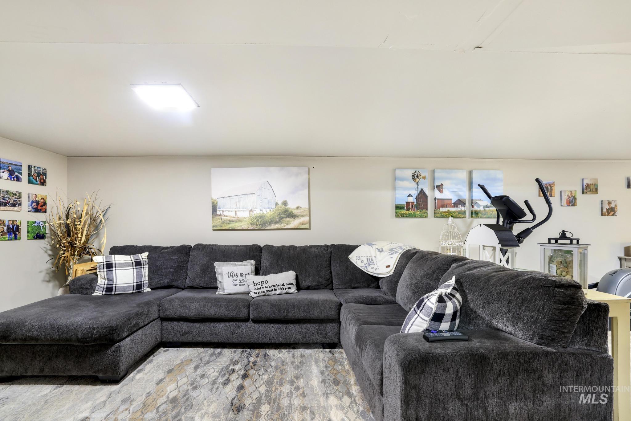 1221 Nevada, Gooding, Idaho 83330, 3 Bedrooms, 1 Bathroom, Residential For Sale, Price $269,900, 98977583