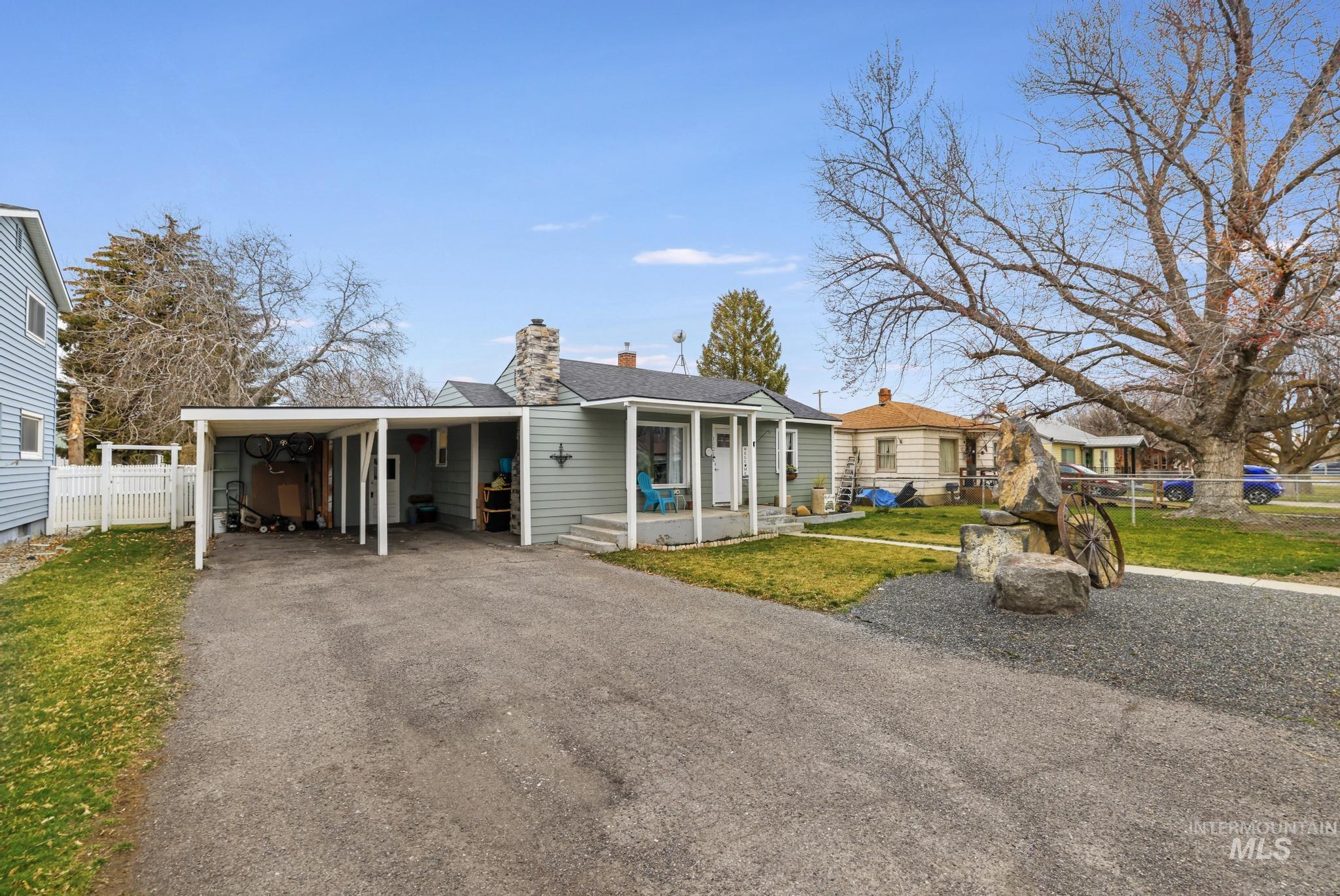 1221 Nevada, Gooding, Idaho 83330, 3 Bedrooms, 1 Bathroom, Residential For Sale, Price $269,900, 98977583