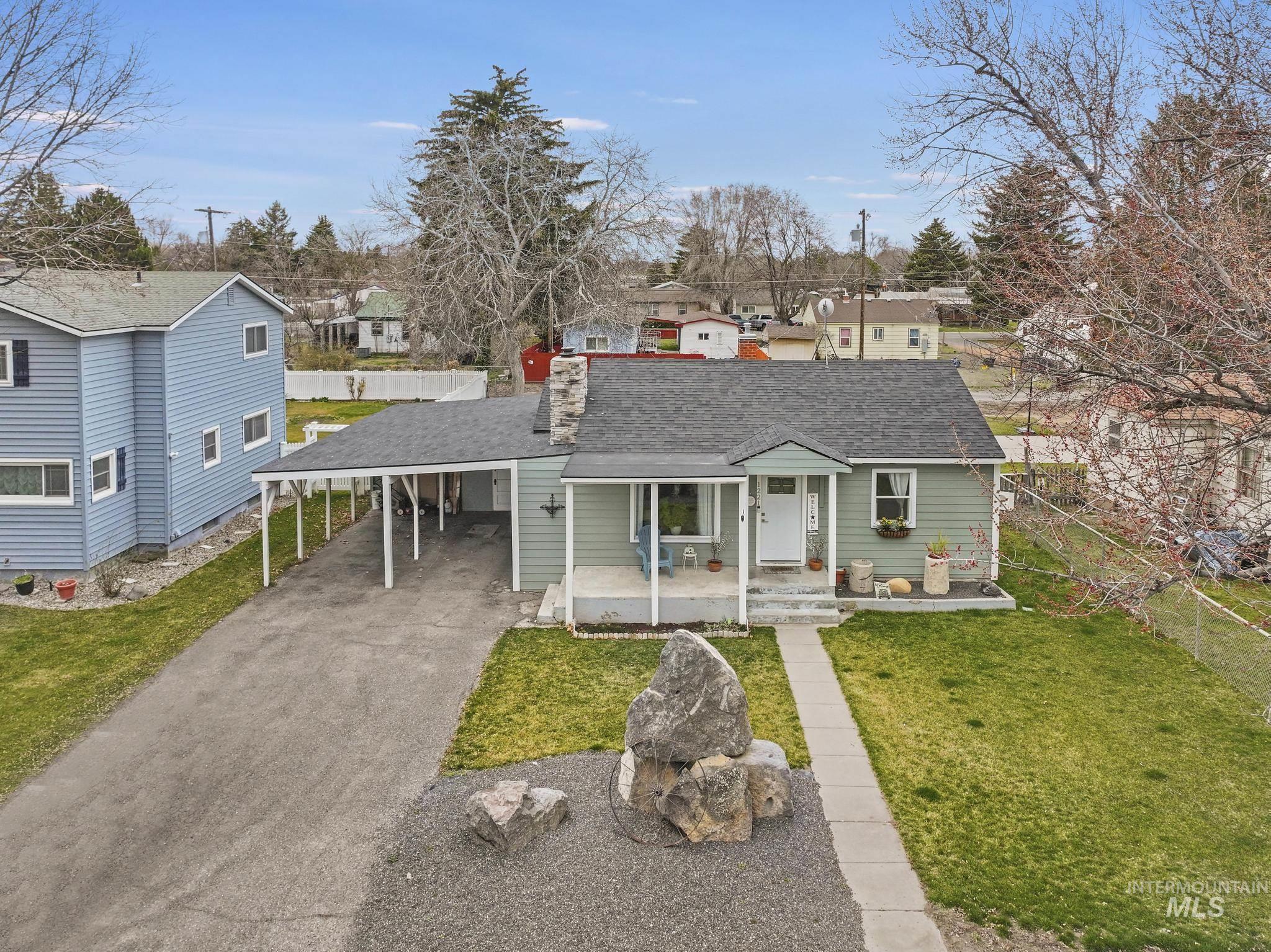 1221 Nevada, Gooding, Idaho 83330, 3 Bedrooms, 1 Bathroom, Residential For Sale, Price $269,900, 98977583