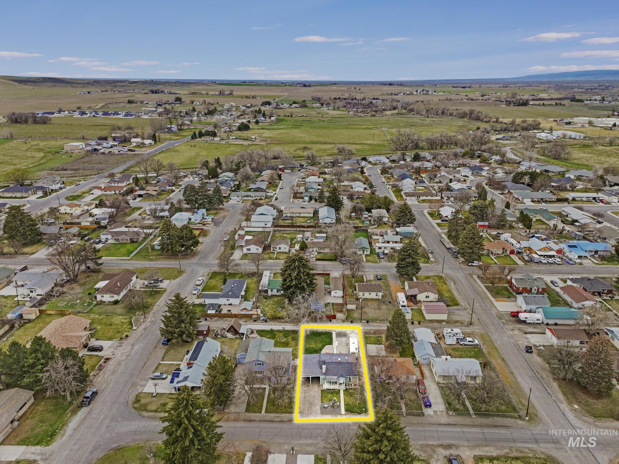 1221 Nevada, Gooding, Idaho 83330, 3 Bedrooms, 1 Bathroom, Residential For Sale, Price $269,900, 98977583