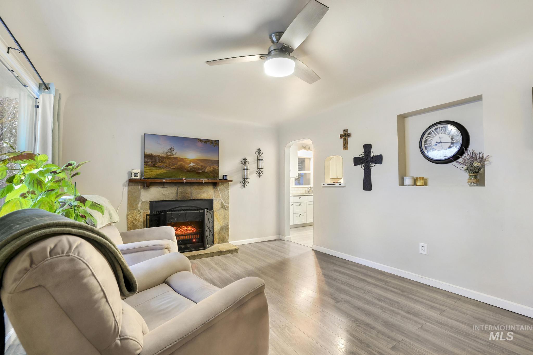 1221 Nevada, Gooding, Idaho 83330, 3 Bedrooms, 1 Bathroom, Residential For Sale, Price $269,900, 98977583