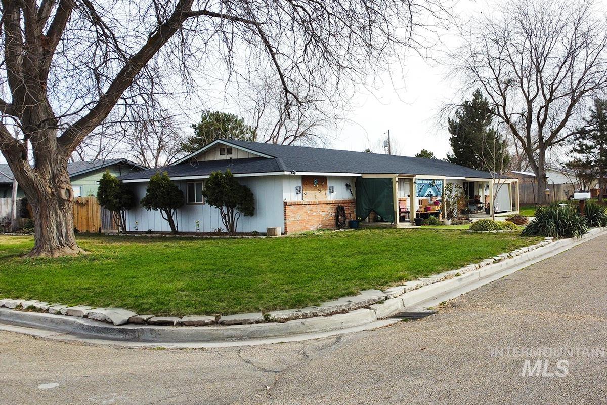 2903 2905 S Ohio Ave, Caldwell, Idaho 83605, 2 Bedrooms, 1 Bathroom, Residential Income For Sale, Price $465,000,MLS 98977585