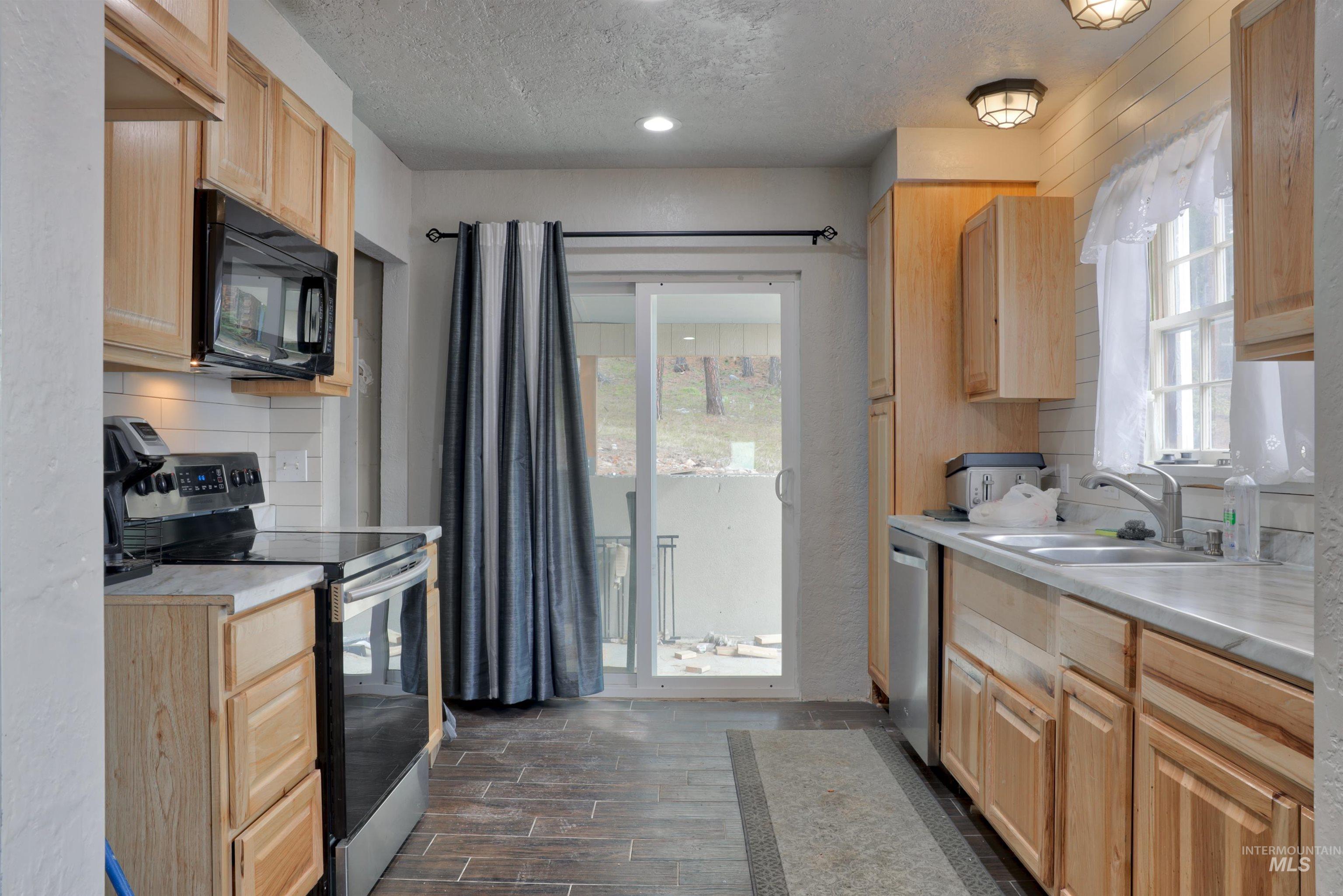 305 N 3rd St., McCall, Idaho 83638, 3 Bedrooms, 1 Bathroom, Residential For Sale, Price $730,000, 98977586