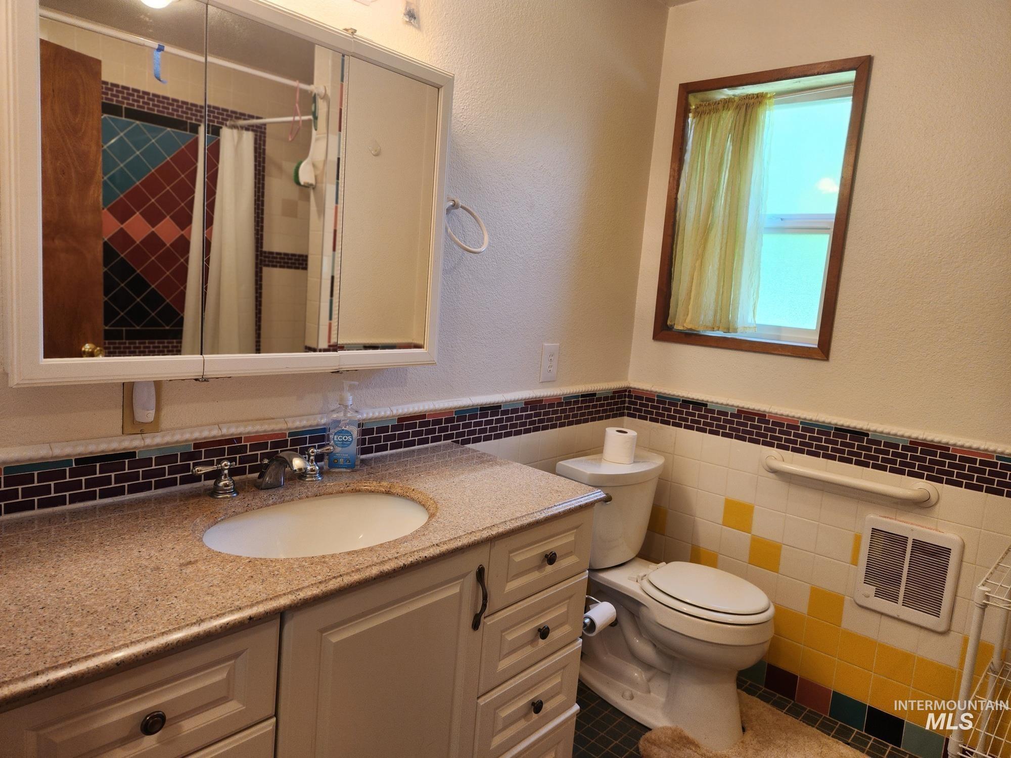 367 Woodland Rd, Kamiah, Idaho 83536, 5 Bedrooms, 2 Bathrooms, Residential For Sale, Price $795,000,MLS 98977587