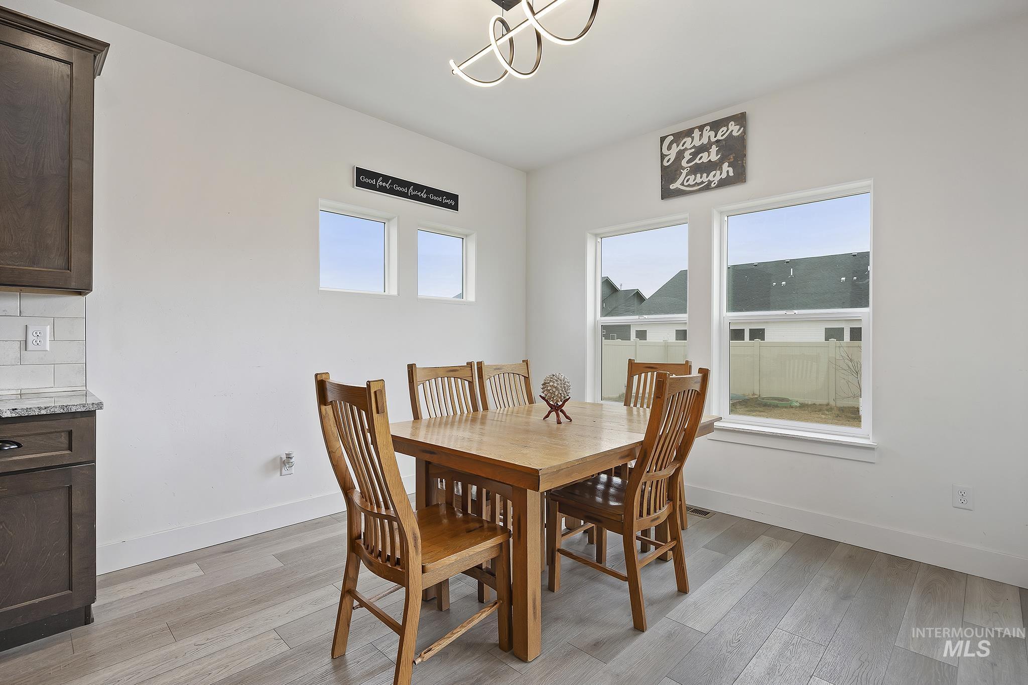 827 Mossview Ave, Twin Falls, Idaho 83301, 4 Bedrooms, 3 Bathrooms, Residential For Sale, Price $540,000, 98977588