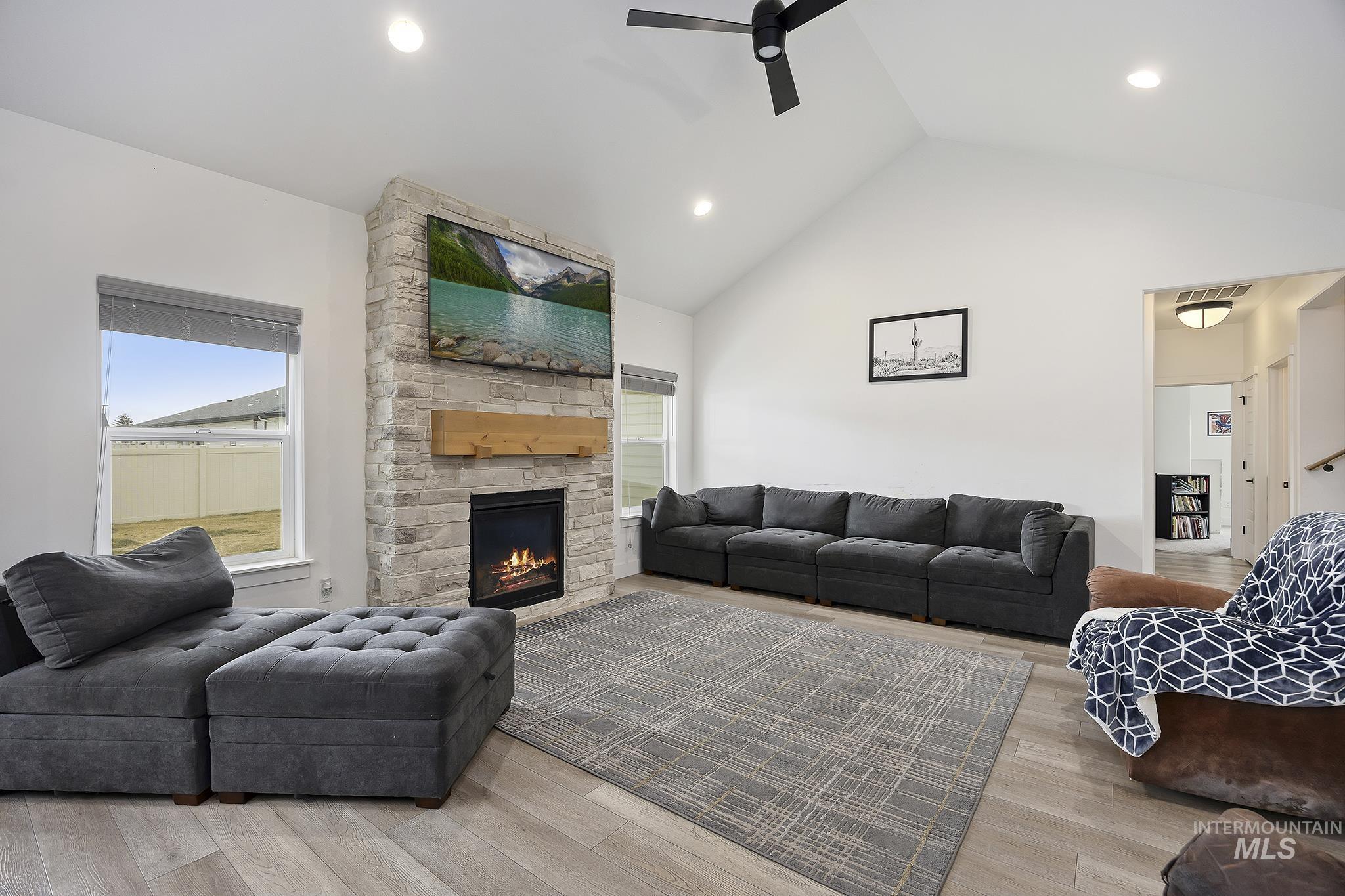 827 Mossview Ave, Twin Falls, Idaho 83301, 4 Bedrooms, 3 Bathrooms, Residential For Sale, Price $540,000, 98977588