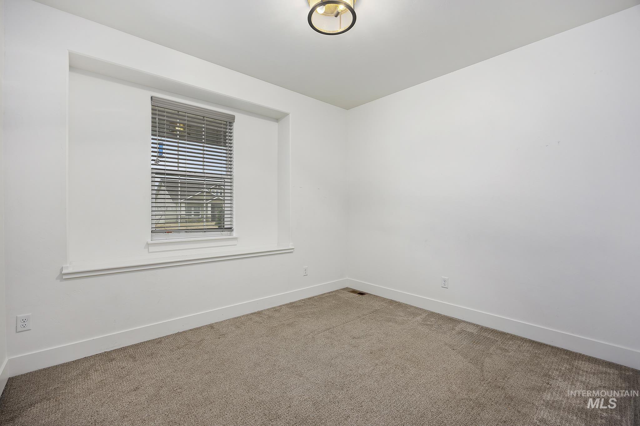 827 Mossview Ave, Twin Falls, Idaho 83301, 4 Bedrooms, 3 Bathrooms, Residential For Sale, Price $540,000, 98977588