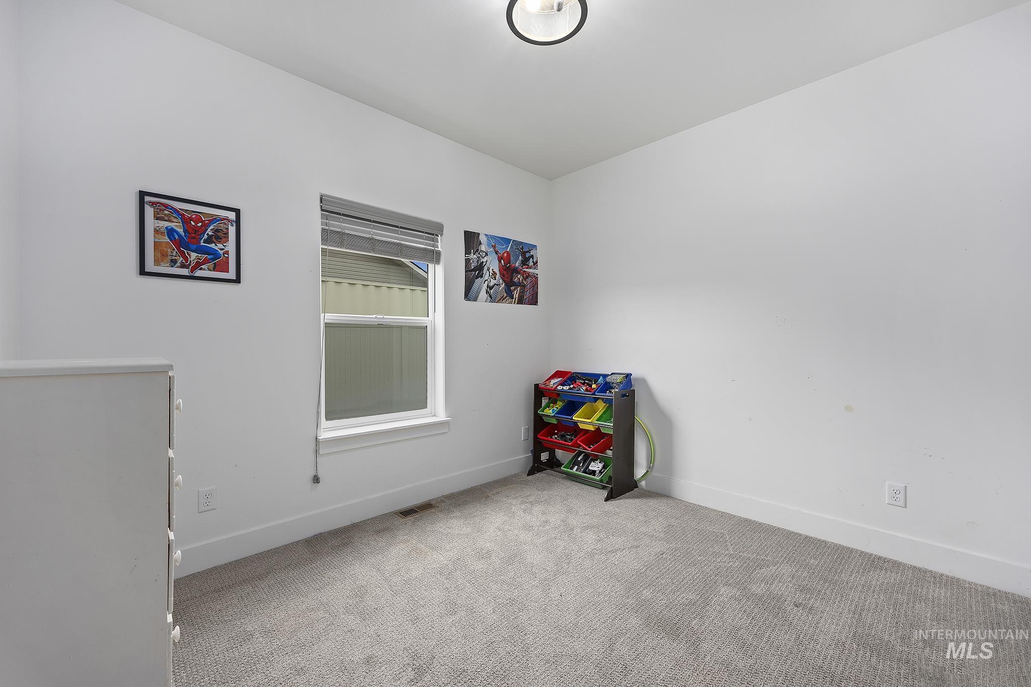 827 Mossview Ave, Twin Falls, Idaho 83301, 4 Bedrooms, 3 Bathrooms, Residential For Sale, Price $540,000, 98977588