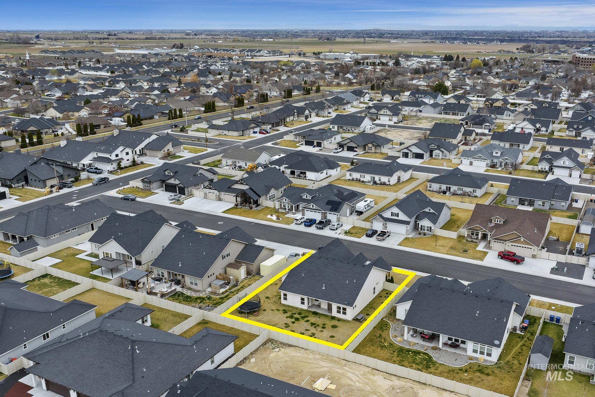 827 Mossview Ave, Twin Falls, Idaho 83301, 4 Bedrooms, 3 Bathrooms, Residential For Sale, Price $540,000, 98977588