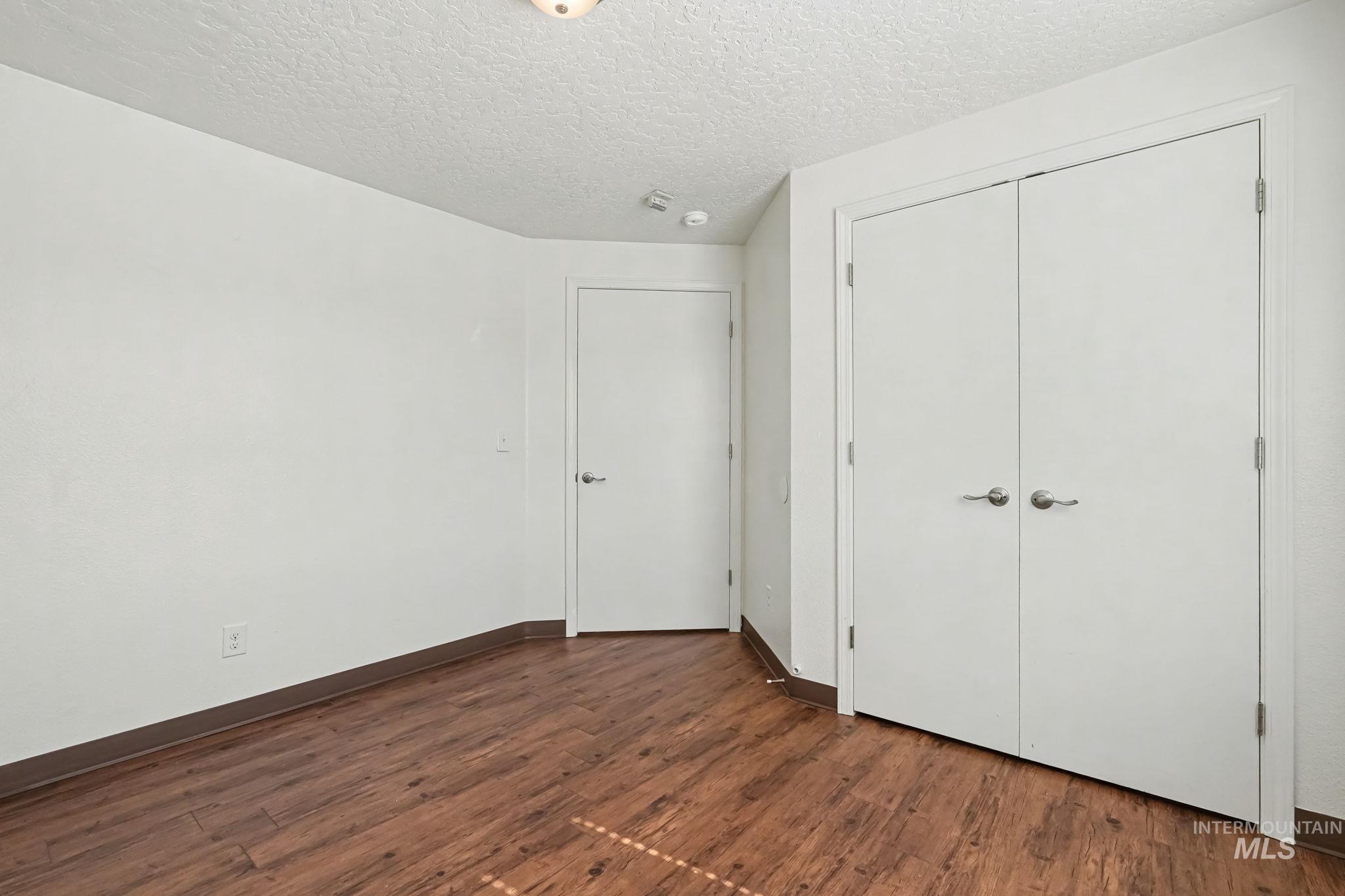 17 S Benewah Dr, Nampa, Idaho 83651, 3 Bedrooms, 2 Bathrooms, Residential For Sale, Price $300,000, 98977589