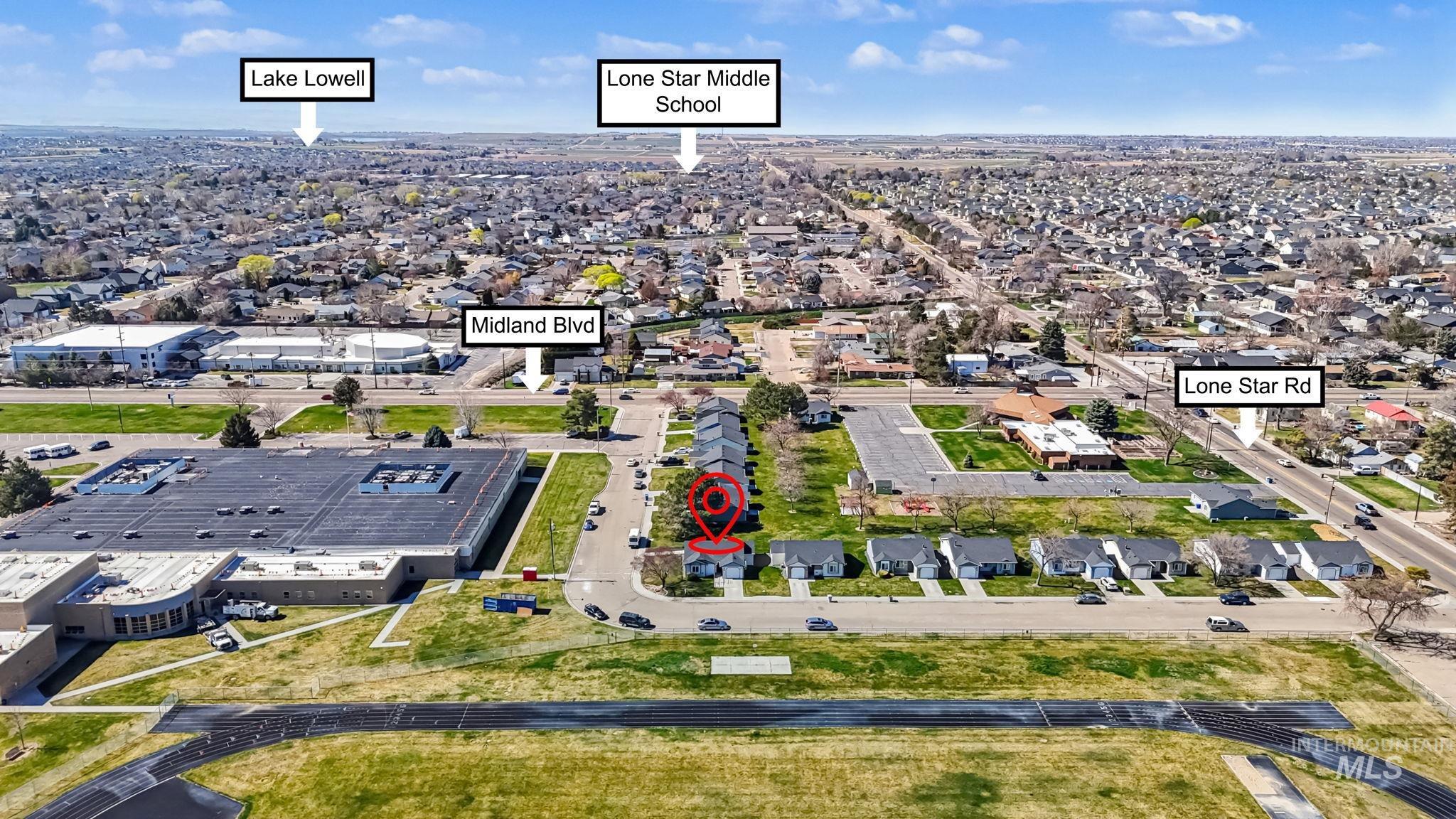 17 S Benewah Dr, Nampa, Idaho 83651, 3 Bedrooms, 2 Bathrooms, Residential For Sale, Price $300,000, 98977589