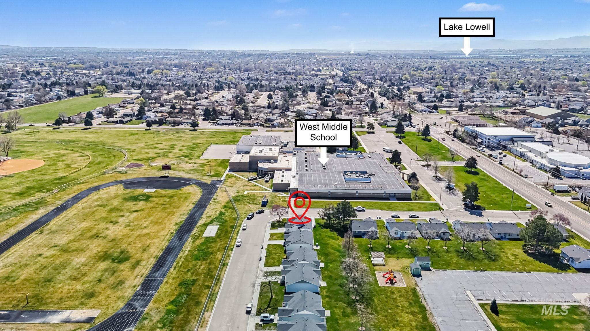 17 S Benewah Dr, Nampa, Idaho 83651, 3 Bedrooms, 2 Bathrooms, Residential For Sale, Price $300,000, 98977589