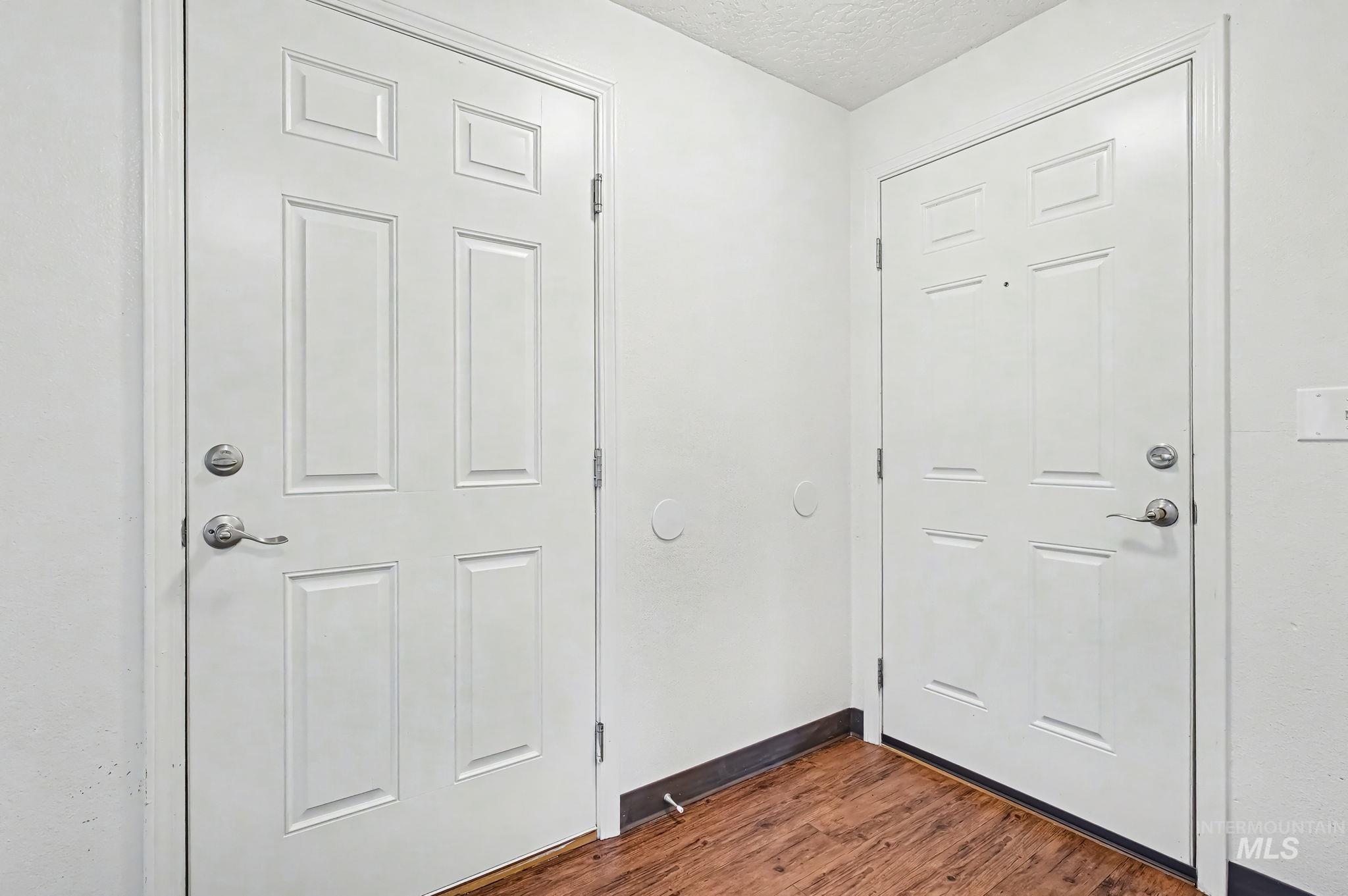 17 S Benewah Dr, Nampa, Idaho 83651, 3 Bedrooms, 2 Bathrooms, Residential For Sale, Price $300,000, 98977589