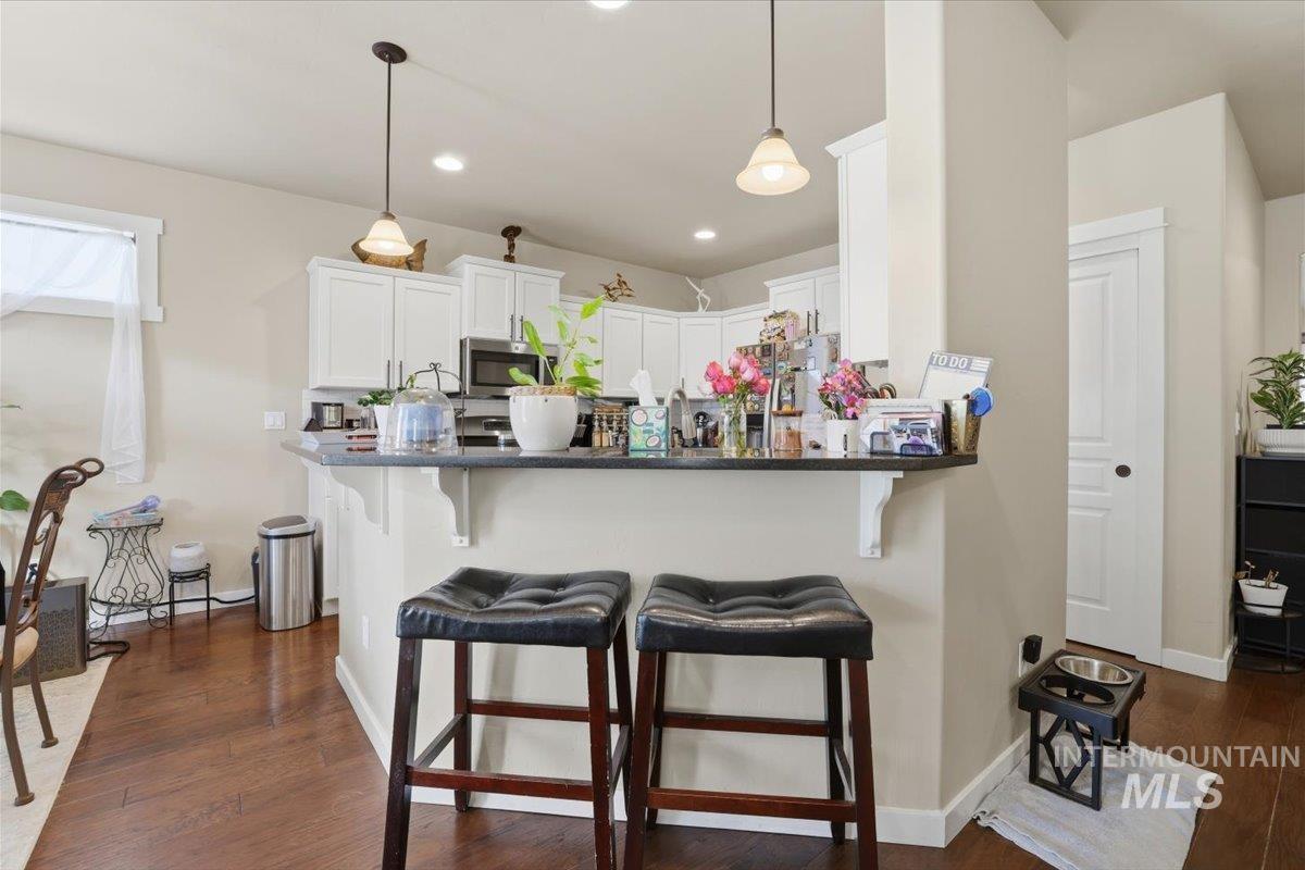 2008 S Belknap Loop, Nampa, Idaho 83686, 3 Bedrooms, 2 Bathrooms, Residential For Sale, Price $429,900, 98977592