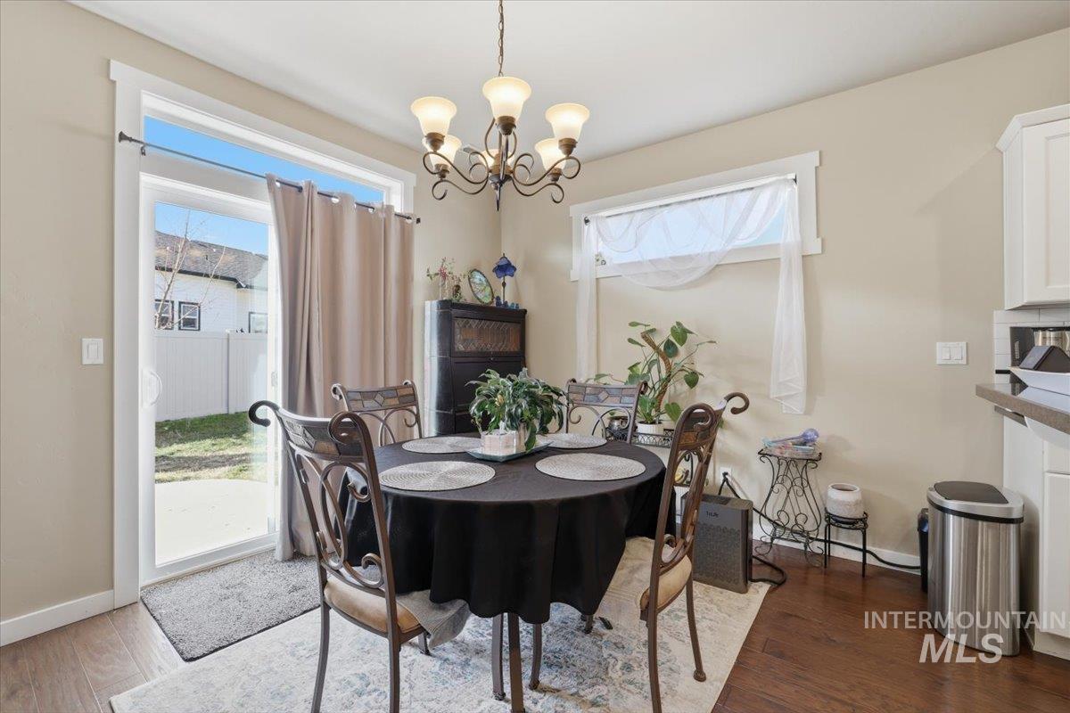 2008 S Belknap Loop, Nampa, Idaho 83686, 3 Bedrooms, 2 Bathrooms, Residential For Sale, Price $429,900, 98977592