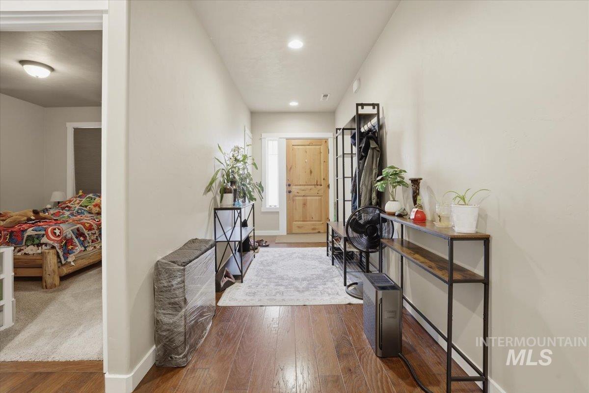 2008 S Belknap Loop, Nampa, Idaho 83686, 3 Bedrooms, 2 Bathrooms, Residential For Sale, Price $429,900, 98977592