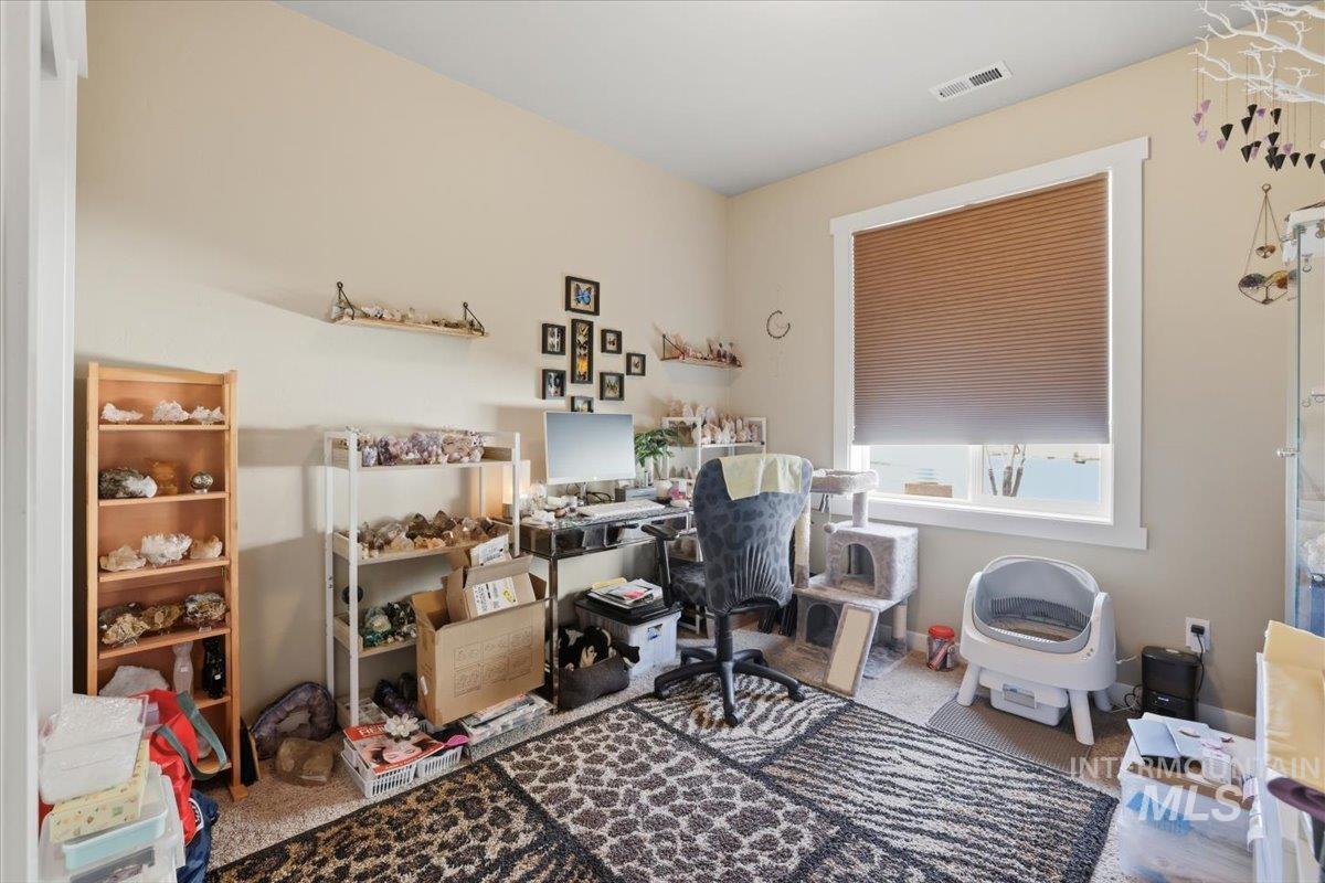 2008 S Belknap Loop, Nampa, Idaho 83686, 3 Bedrooms, 2 Bathrooms, Residential For Sale, Price $429,900, 98977592