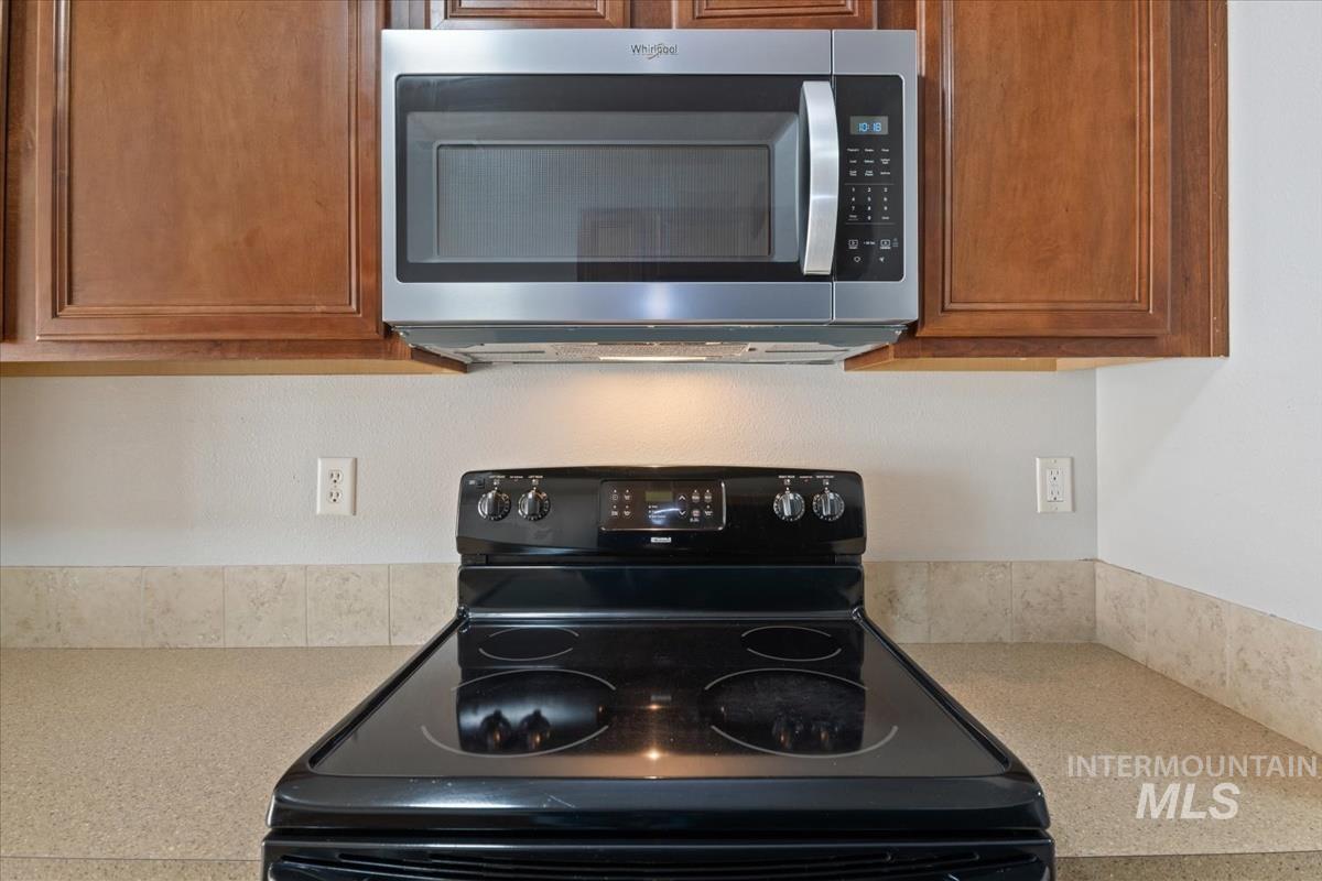 8887 W Candleston Ln, Boise, Idaho 83709, 2 Bedrooms, 2 Bathrooms, Residential For Sale, Price $299,950, 98977593